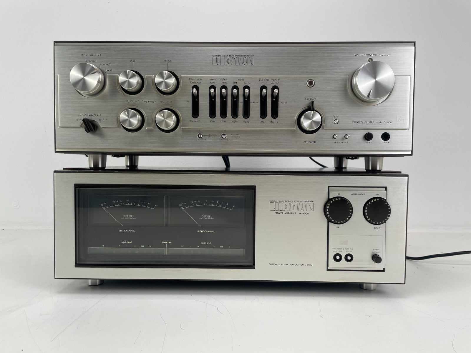 Luxman C-1000 Preamplifier + M-4000 Power Amplifier – 1st Owner Boxes & Manual