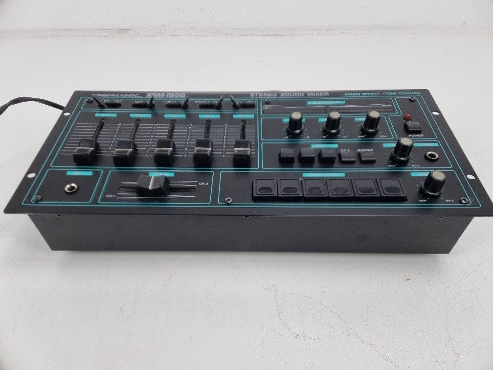 Realistic SSM-1900 Stereo Sound Mixer - With builds in sound effects
