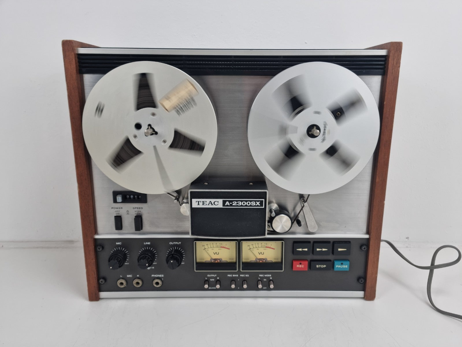 A-2300SX Stereo Reel to Reel Tape Recorder 1/4'' - 18CM - 4 track - 2 channel