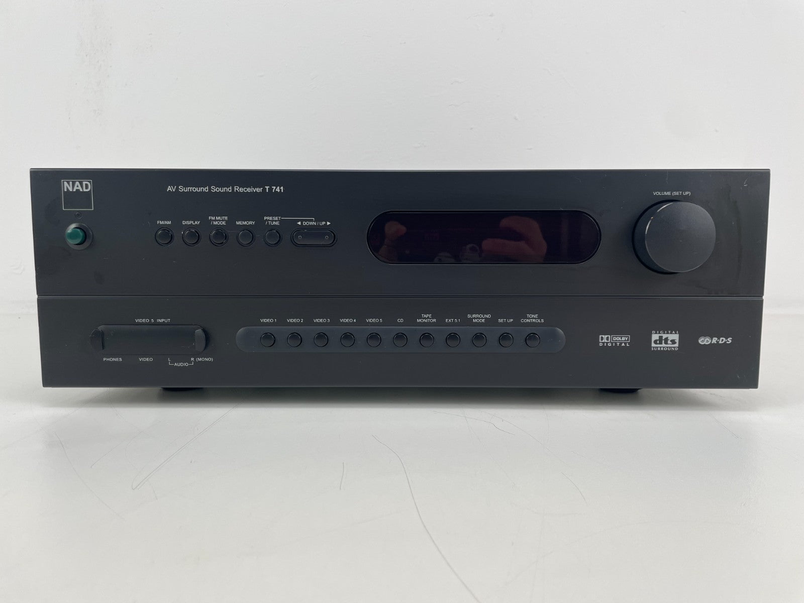 NAD T-741 Surround Receiver – Nice condition