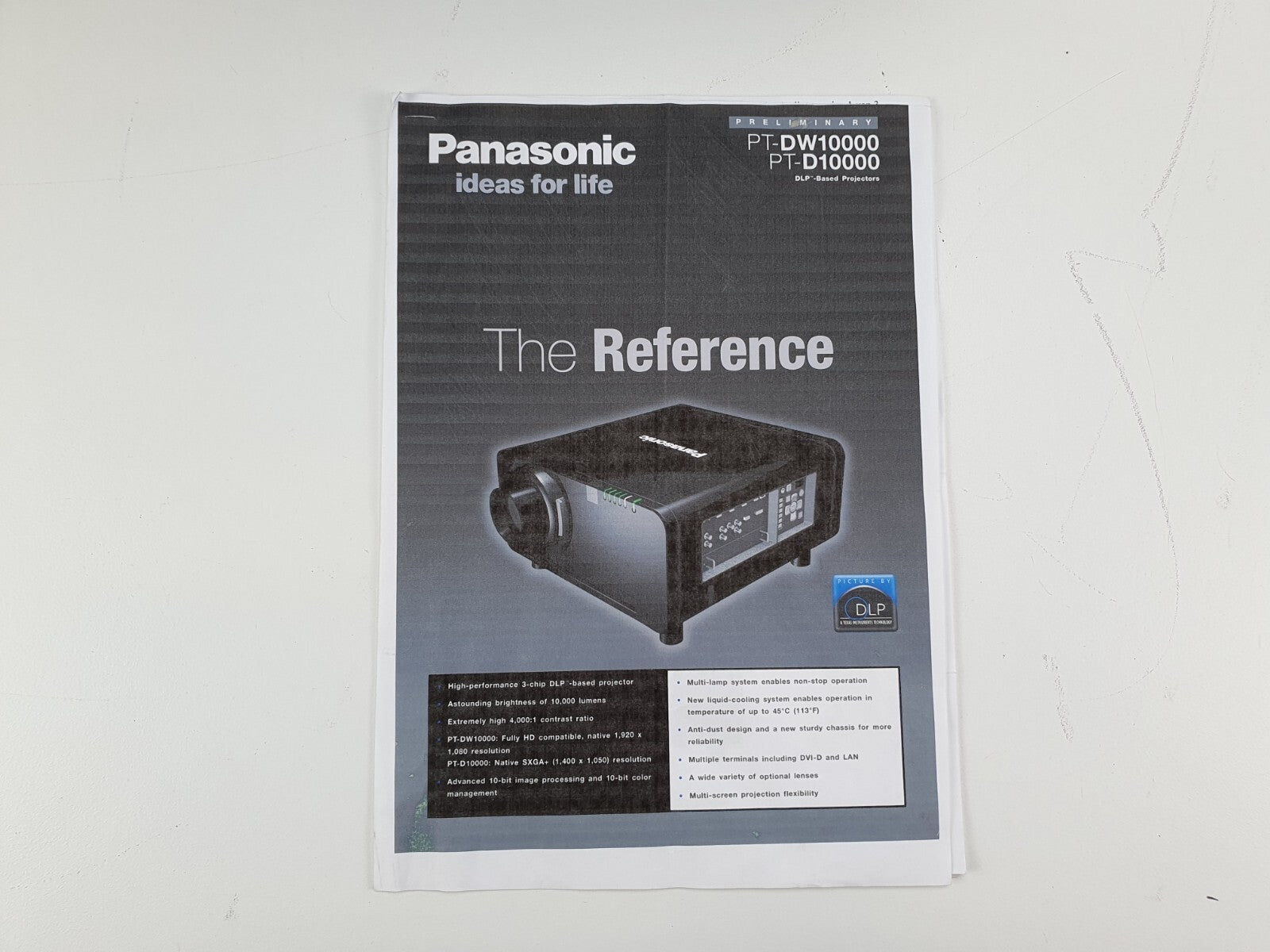 Panasonic PT-D1000E Big projector in flightcase, with flight frame, ET-D75LE2
