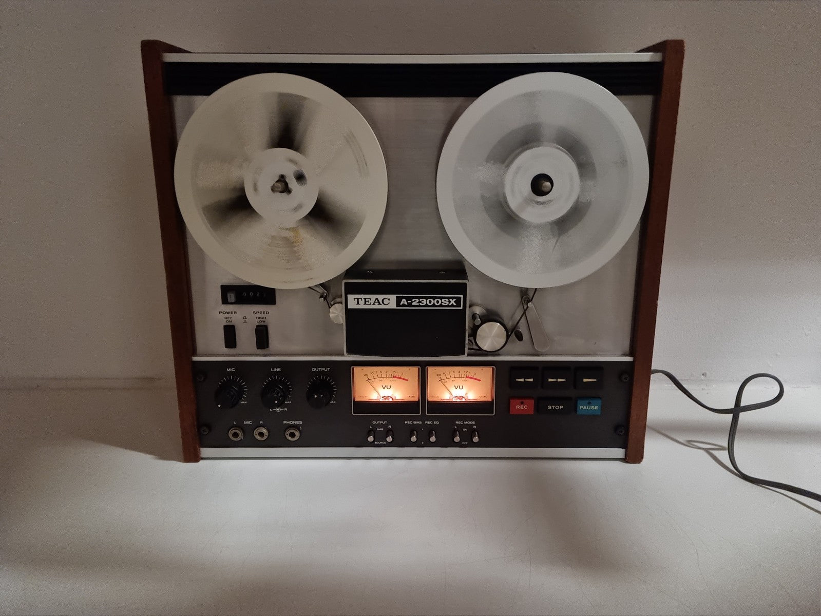 A-2300SX Stereo Reel to Reel Tape Recorder 1/4'' - 18CM - 4 track - 2 channel