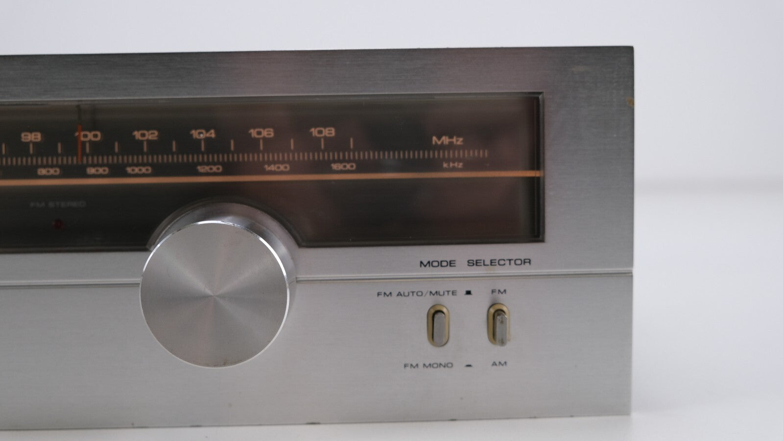 Akai AT-2250 - Stereo Tuner