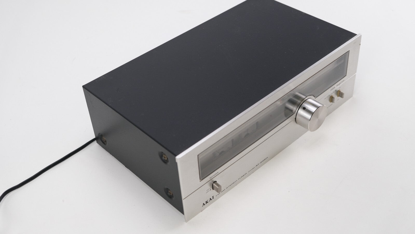 Akai AT-2250 - Stereo Tuner