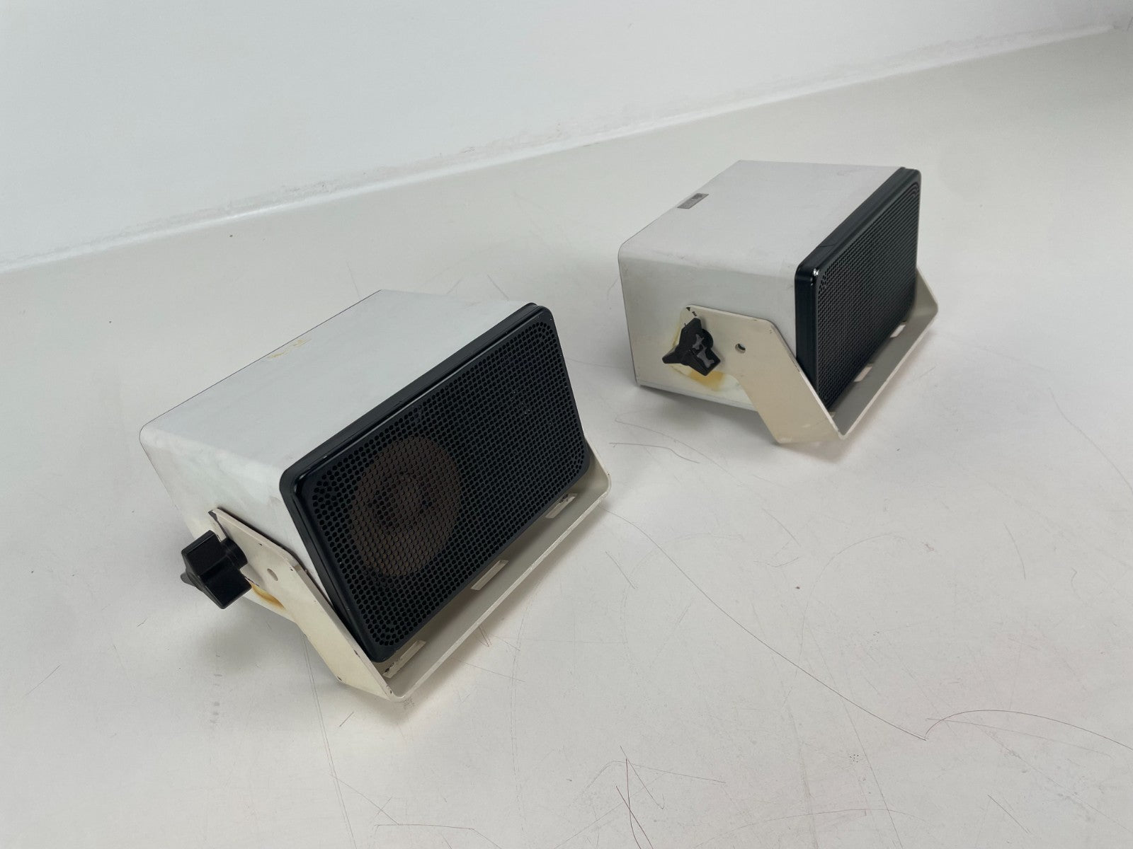 ADS A/D/S Model 2002 Bi-Amplified luidsprekersysteem met versterker