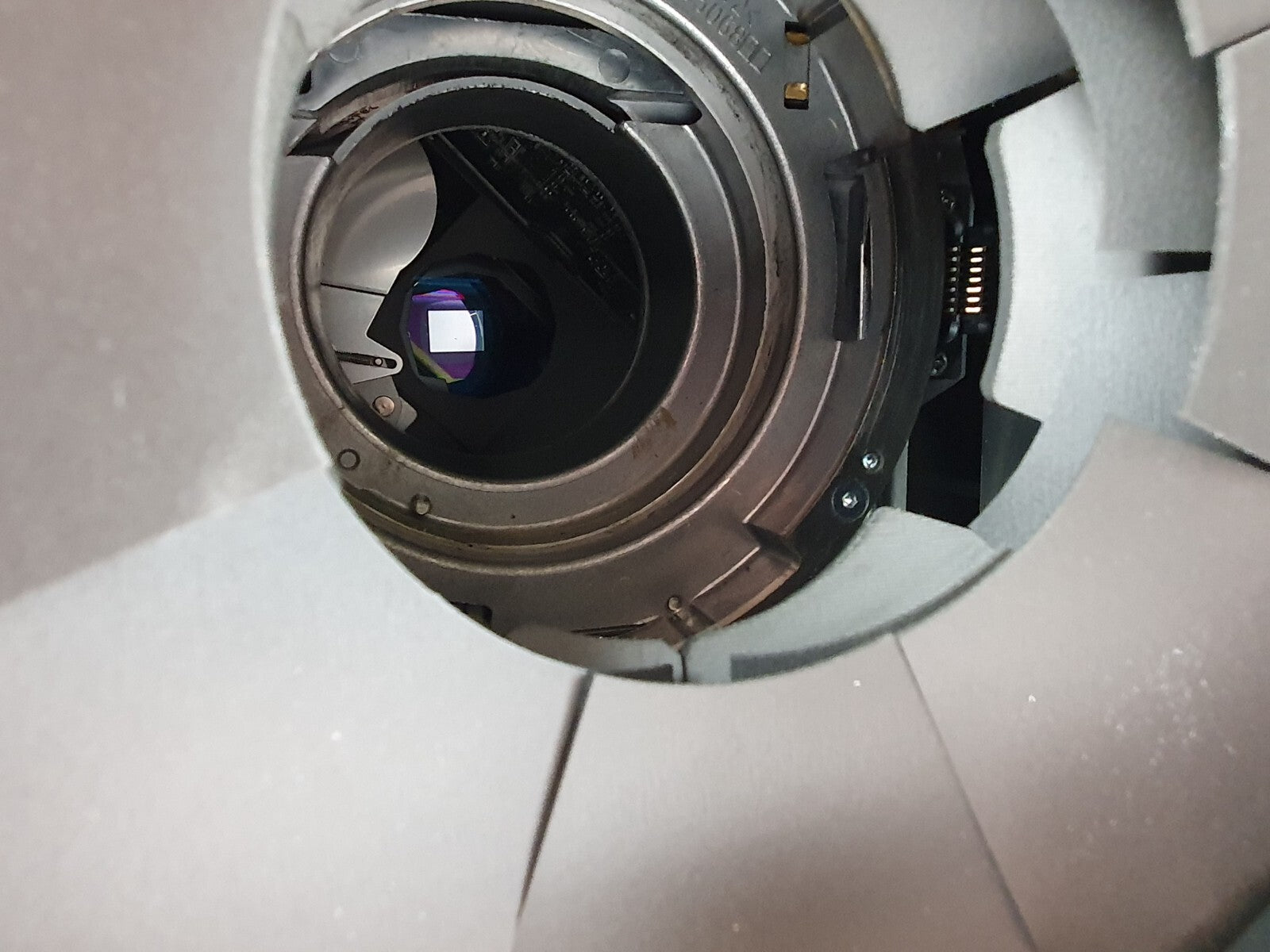 Panasonic PT-D1000E Big projector in flightcase, with flight frame, ET-D75LE2