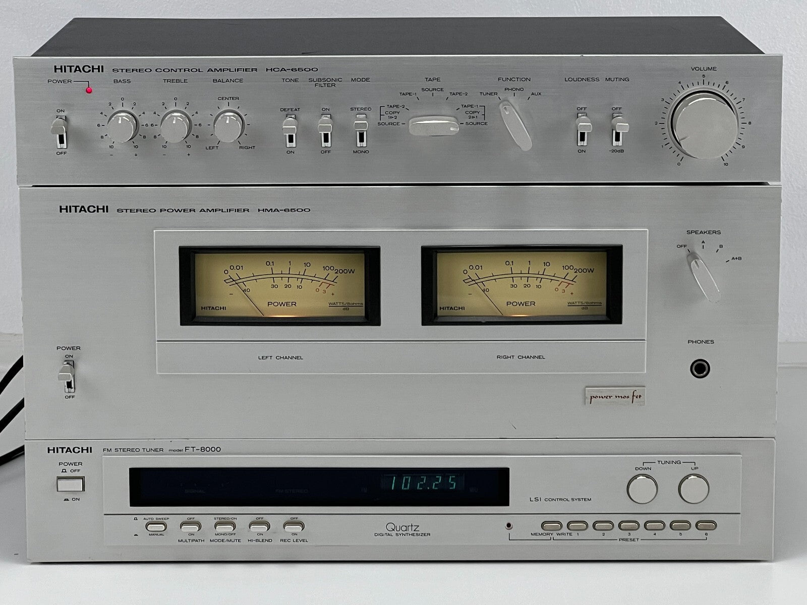 Hitachi HCA-6500 voorversterker - HMA-6500 eindversterker - FT-8000 tuner