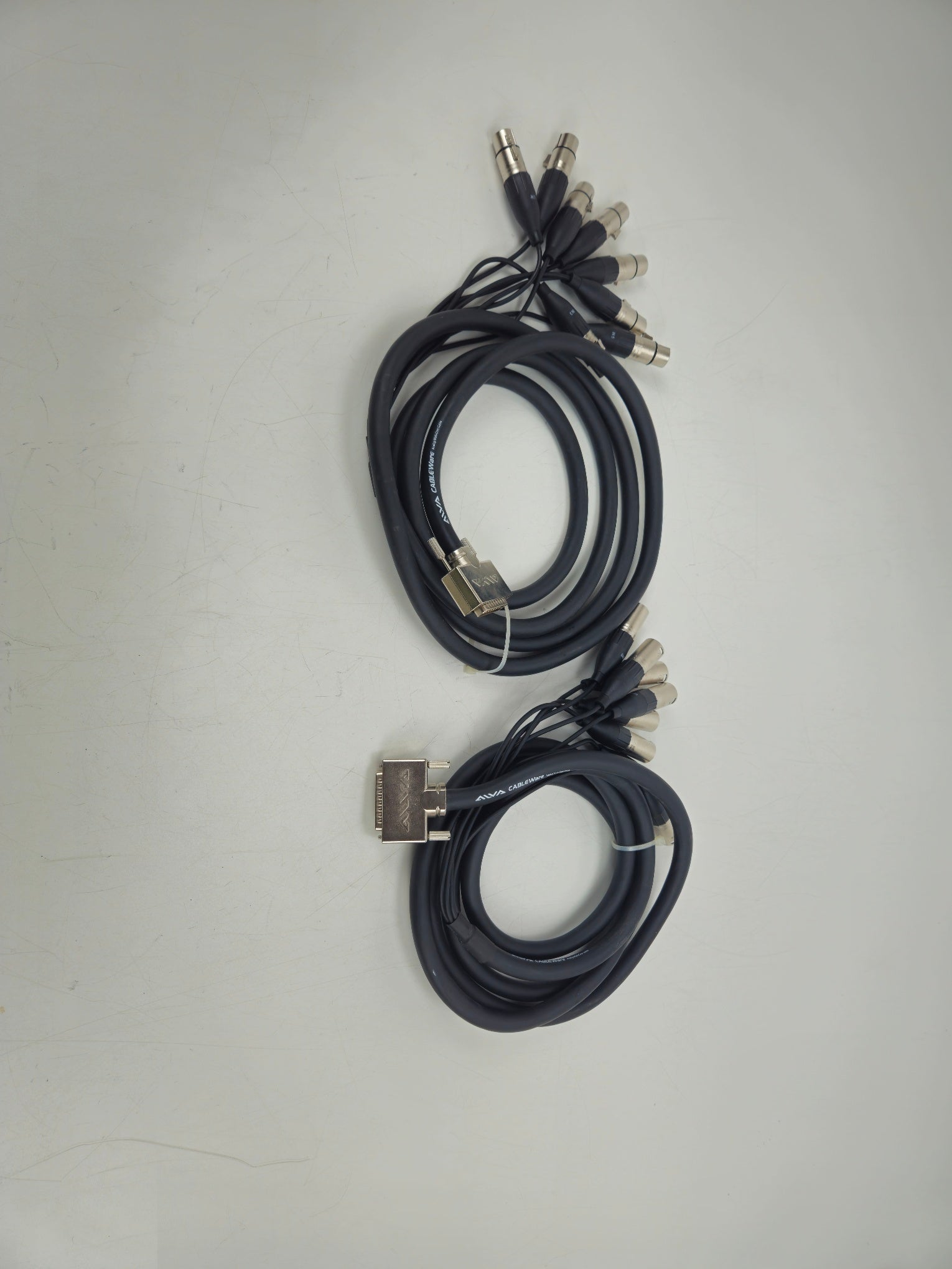 Alva - CableWare - D-sub 25 to XLR Male/Female Break out cable - Set of two
