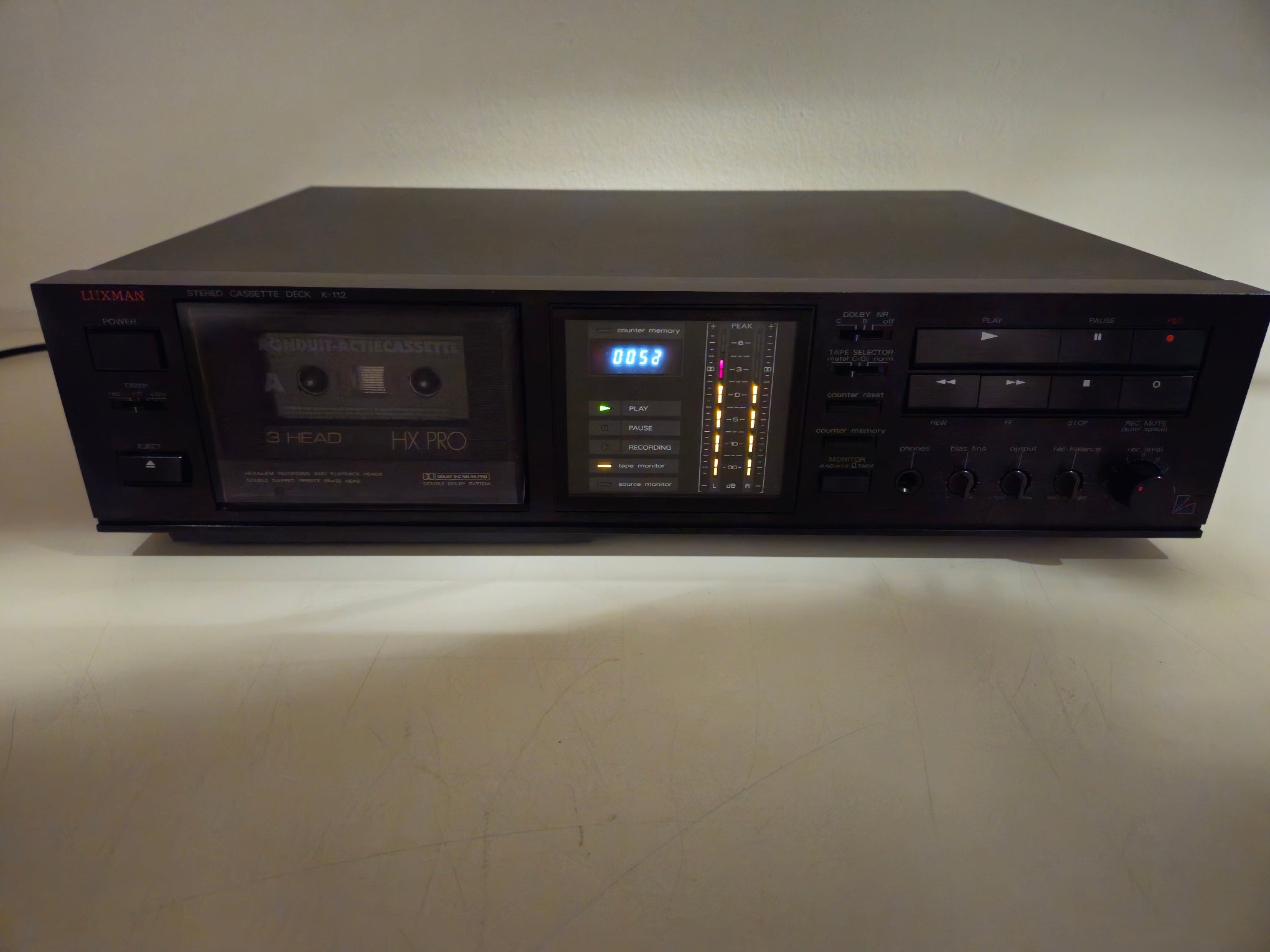 Luxman - K-112 - Stereo 3 head Cassette Deck