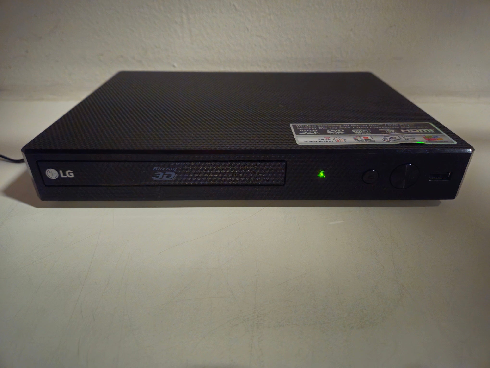 LG - BP550 - 3D Blu Ray / DVD Player