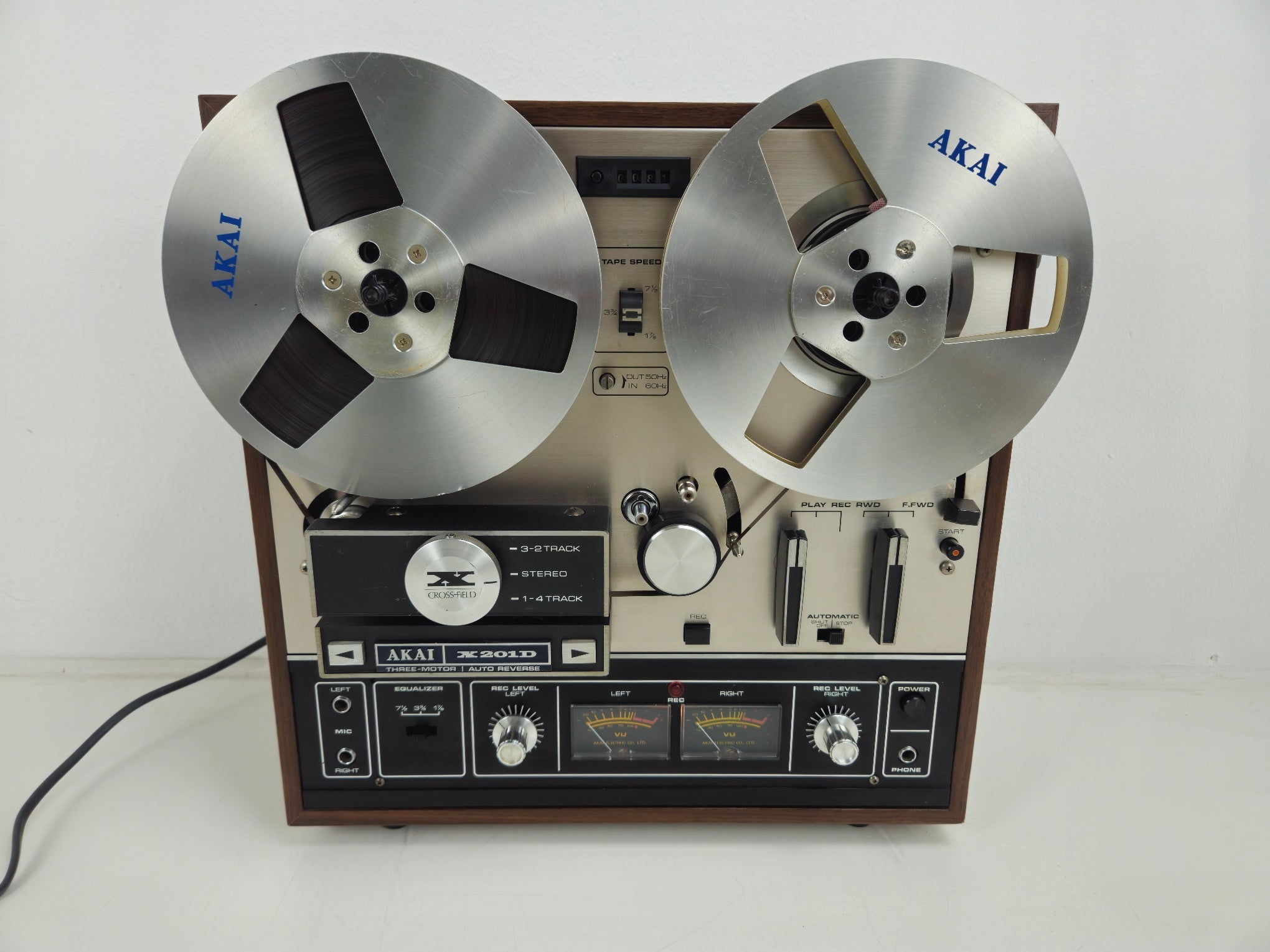 Akai - X201D - Stereo 2 channel - 4-track Reel to Reel Tape Recorder