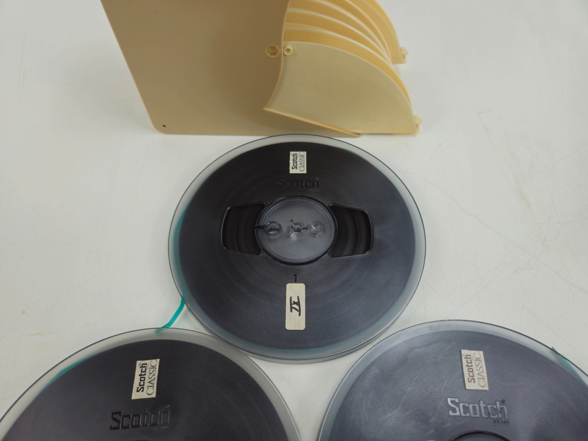 Schneider - Archive box