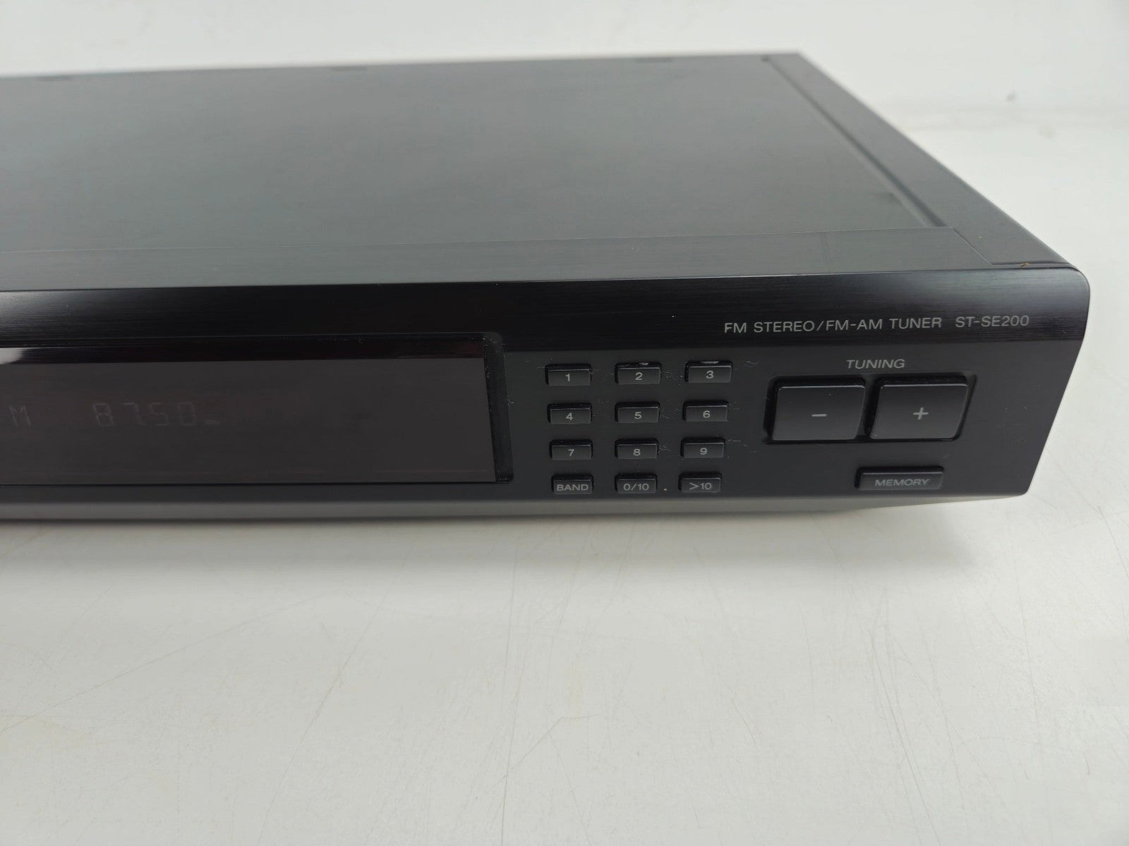 Sony ST - SE200 FM stereo / FM - AM Tuner