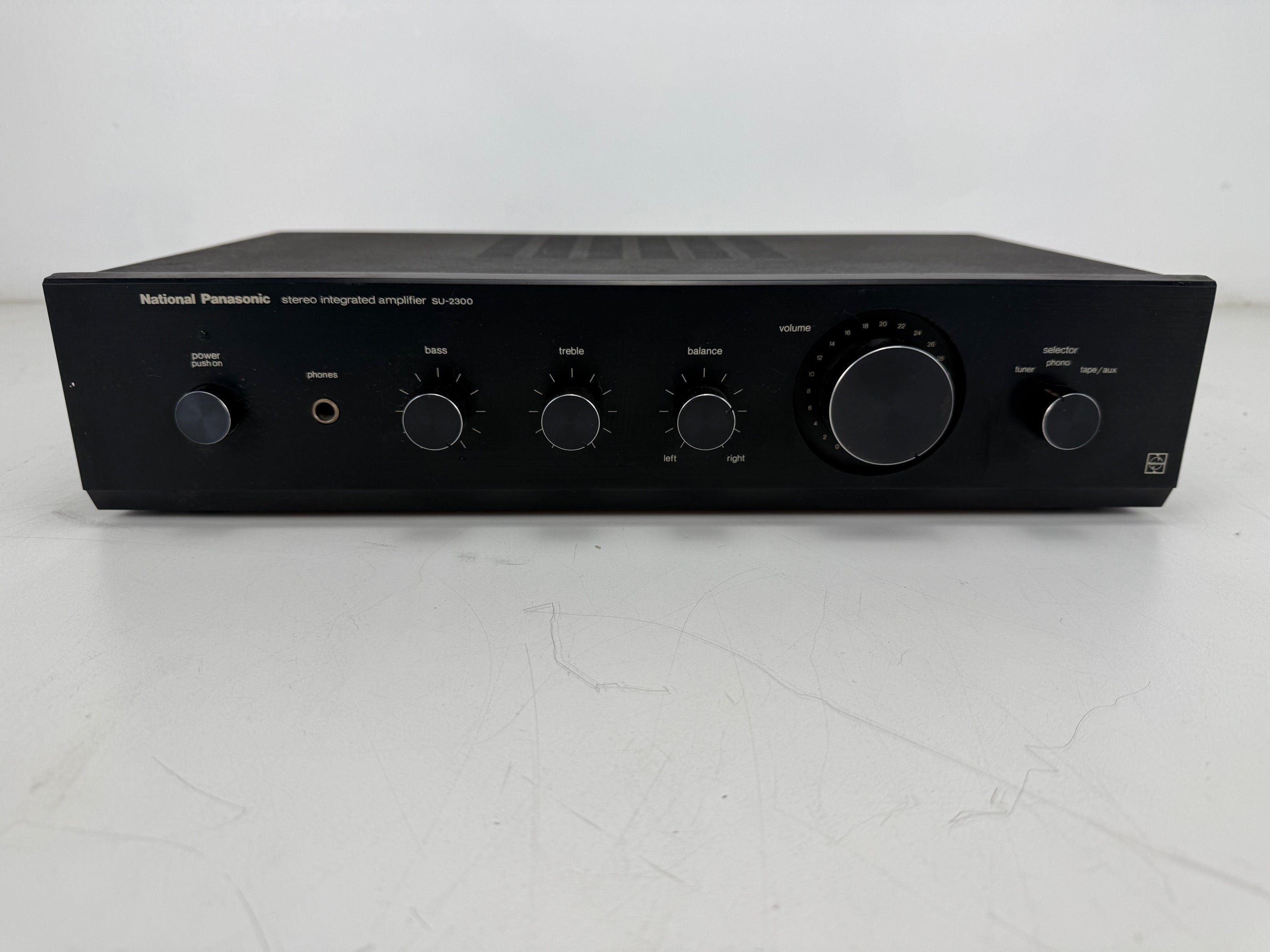 Panasonic SU-2300 vintage stereo geïntegreerde versterker - gereviseerd/condensatoren vervangen
