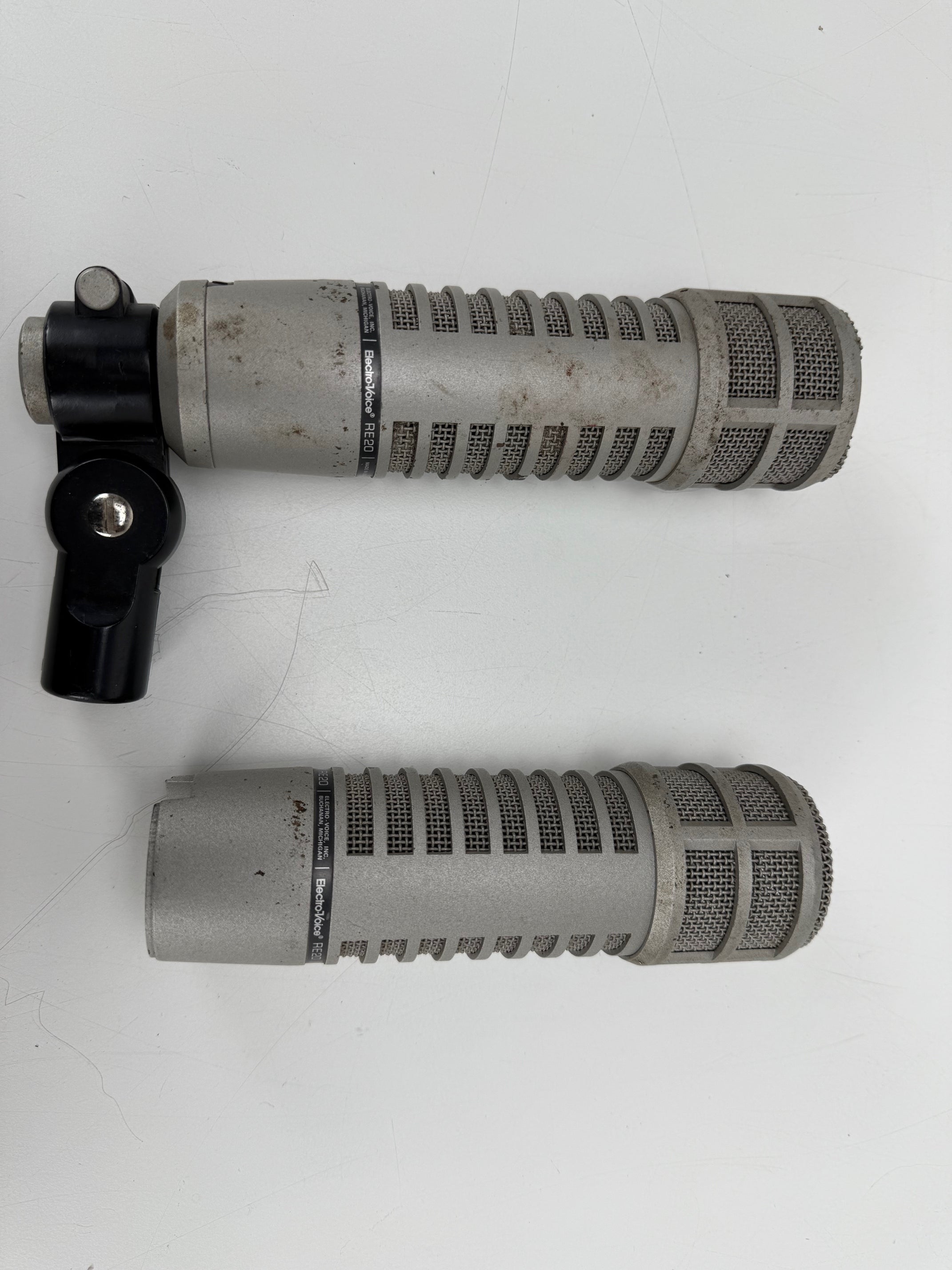 Electro-Voice RE-20 Variable D dynamische cardioïde microfoon met reservebehuizing