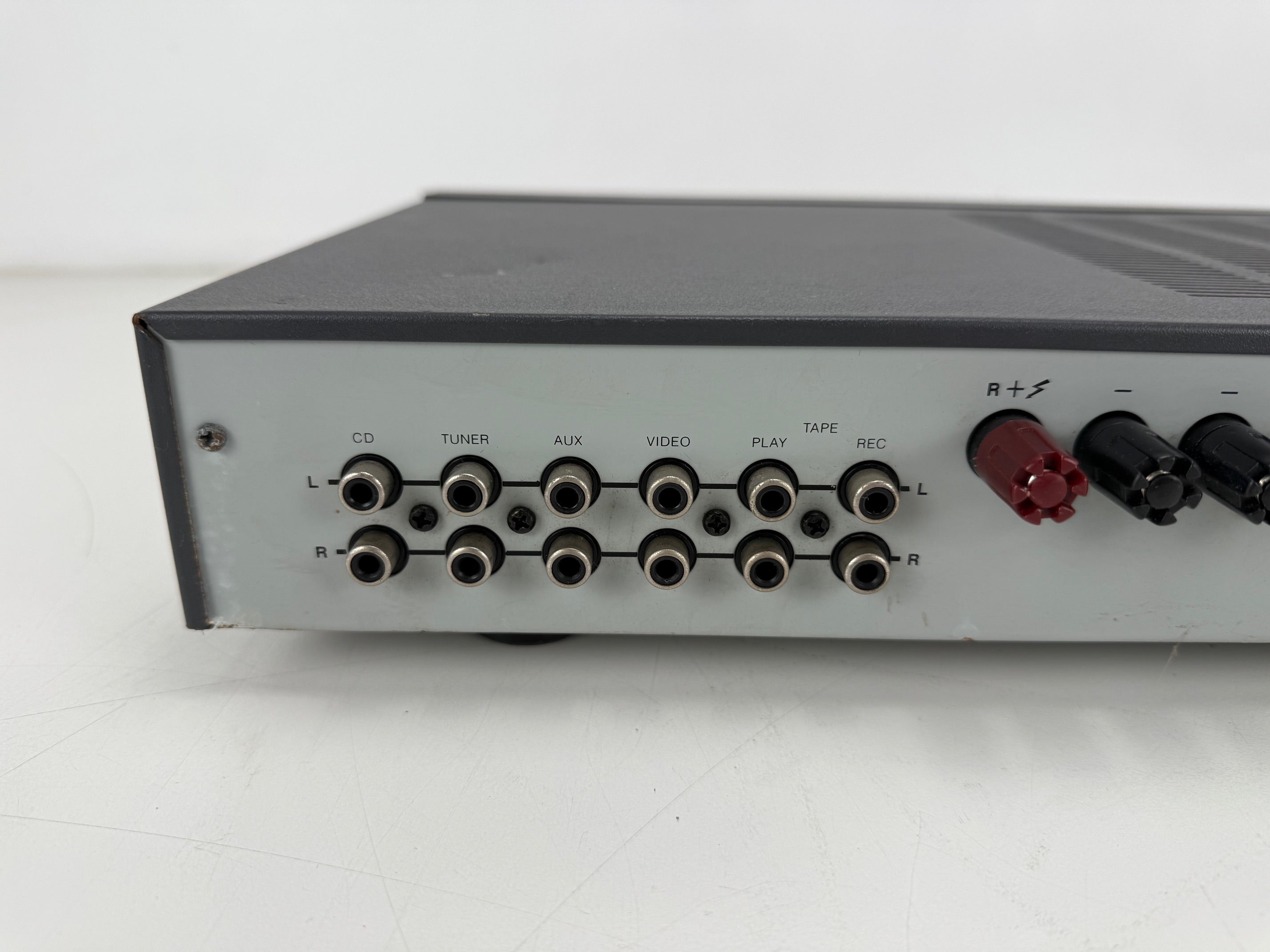 NAD 310 Stereo Integrated Amplifier