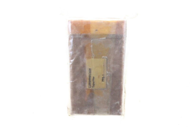 Dubilier NEW OLD STOCK Nitrogol Capacitor B742 8µF ± 20%, VOLTS 550A - VOLTS 800C