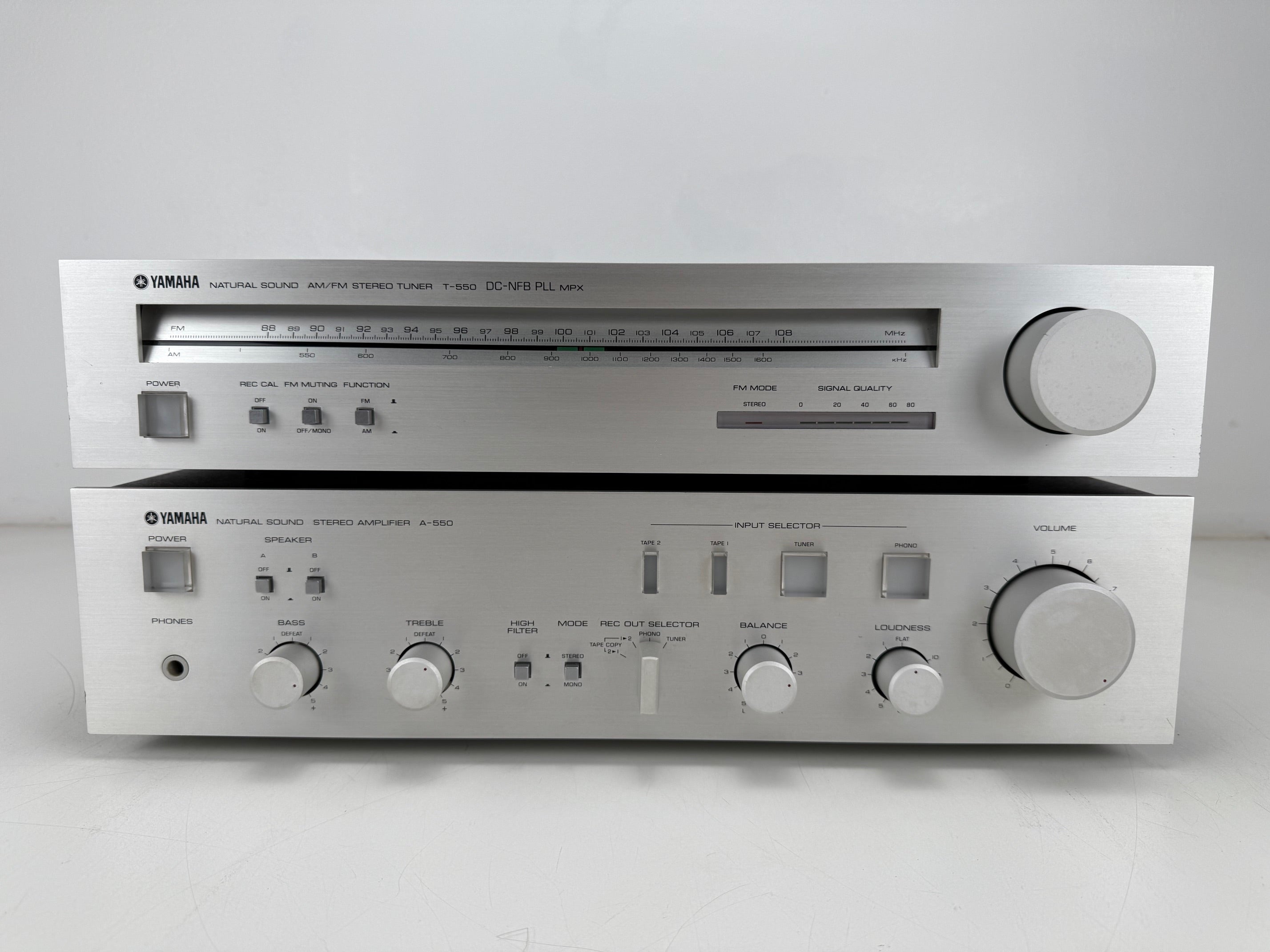 Yamaha T-550 Stereo Tuner / A-550 Stereo Amplifier Set - Serviced