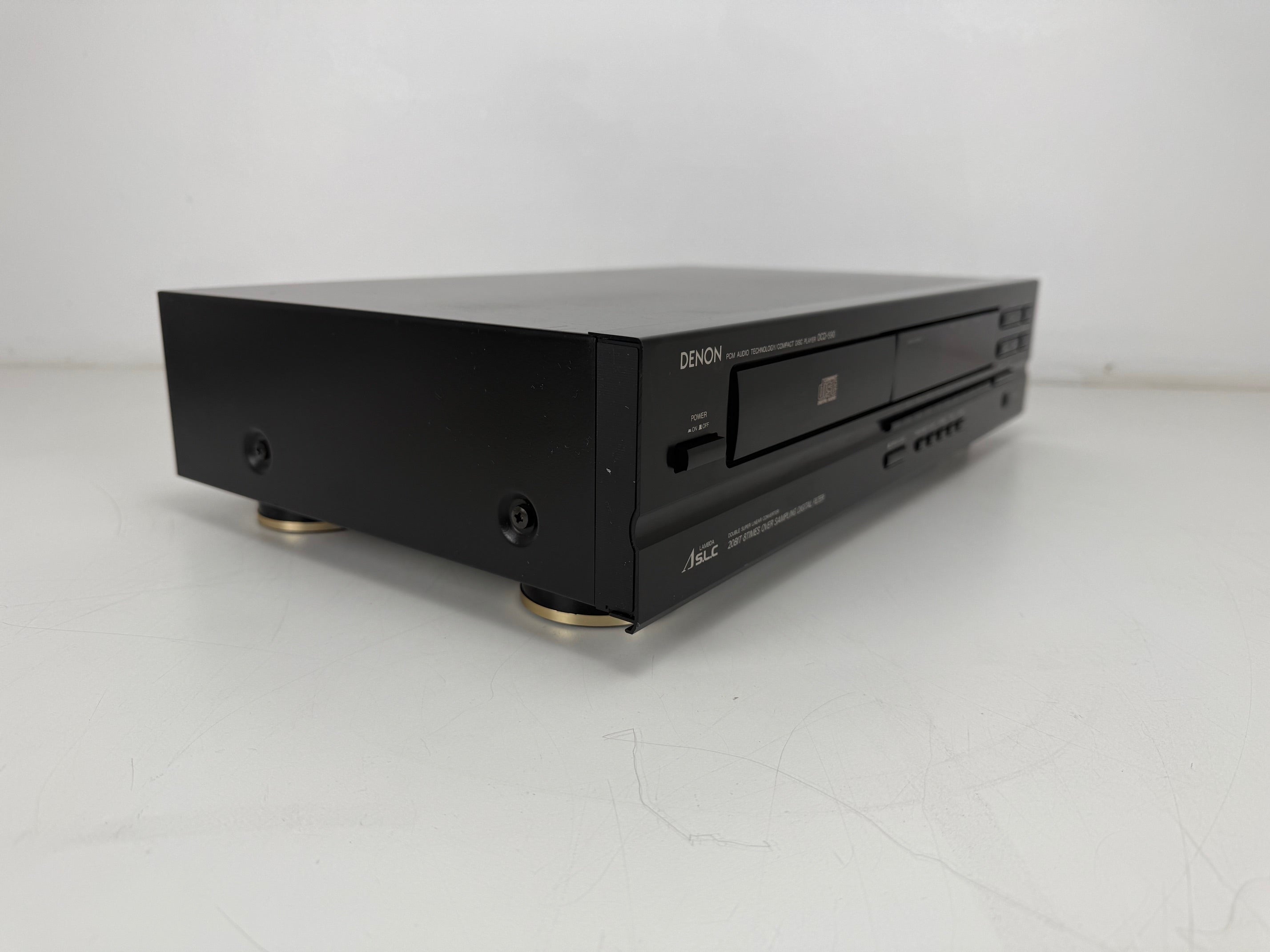 Denon DCD - 590 PCM Audio Technology / Compact Disc Player