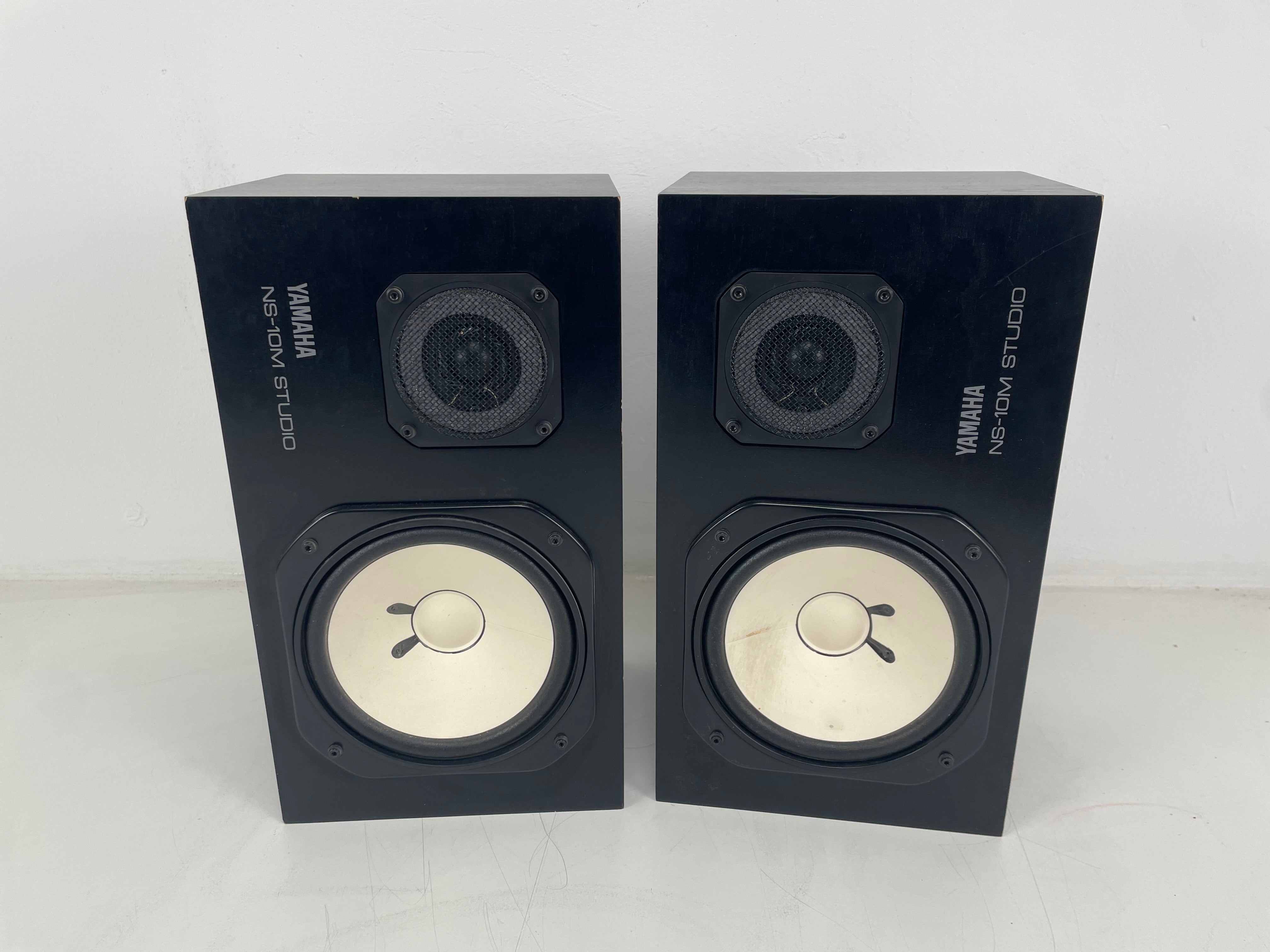 Yamaha - NS-10M - Passive Studio Monitor Set - 60Hz to 20kHz - 6 Ohm - Matched Pair