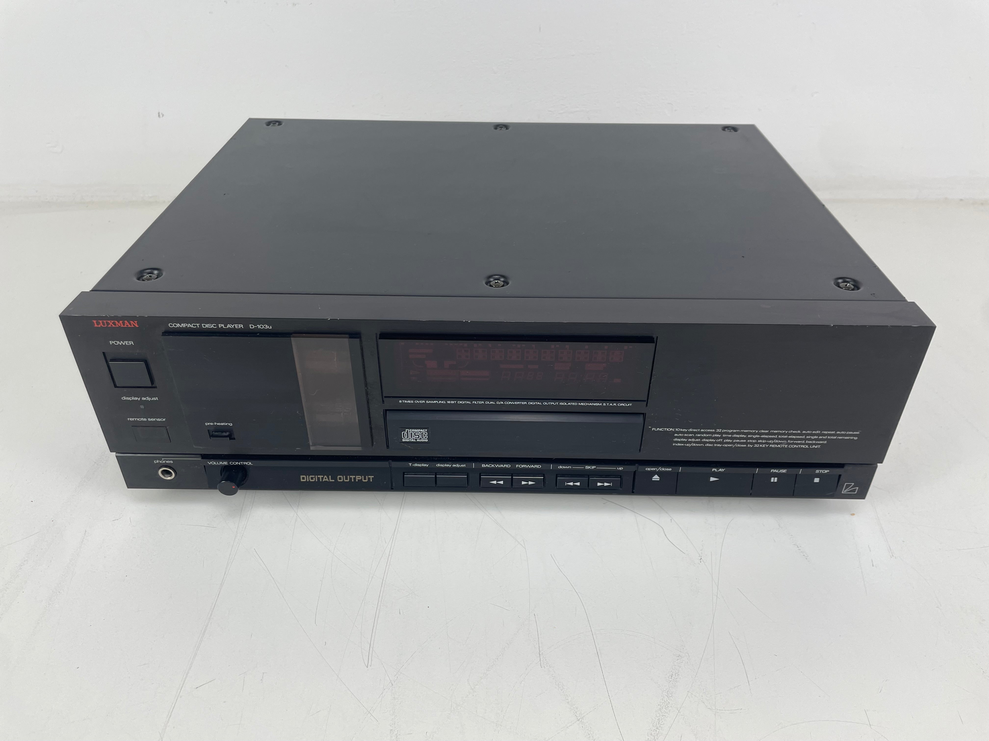 Luxman - D-103u - Compact Disc Player - Tube CD Player
