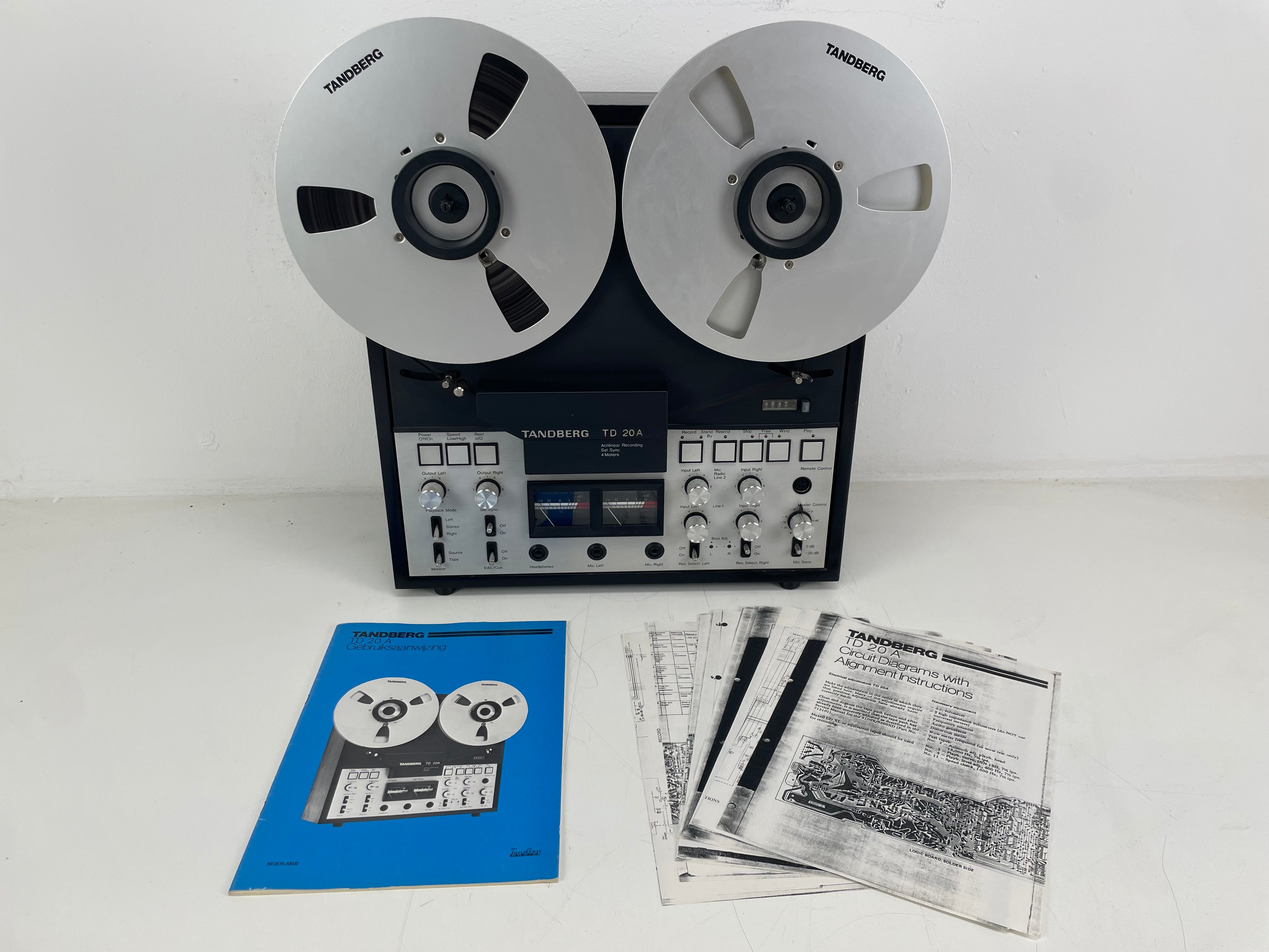 Tandberg - TD 20A - Reel to Reel Recorder - W/ Manual