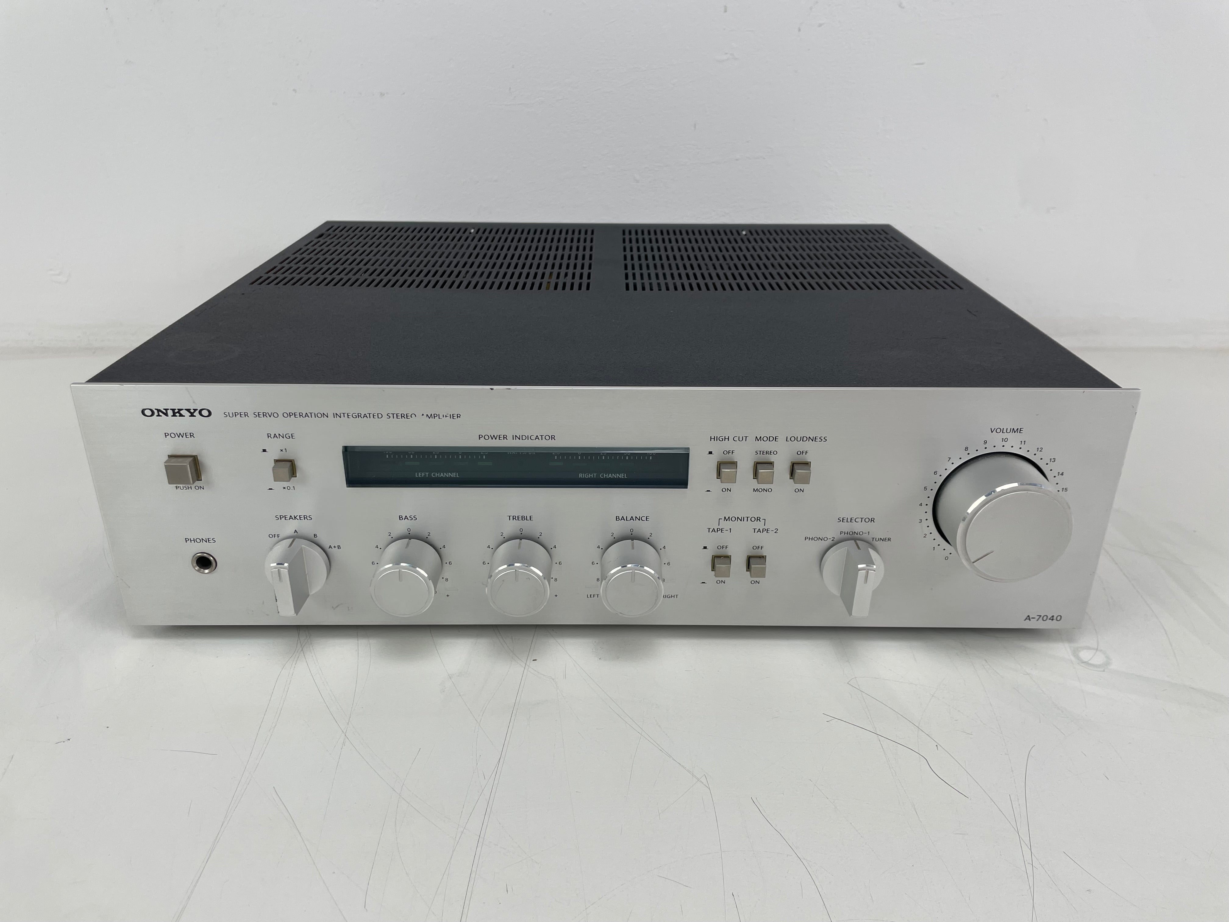 Onkyo - A-7040 - Integrated Stereo Amplifier