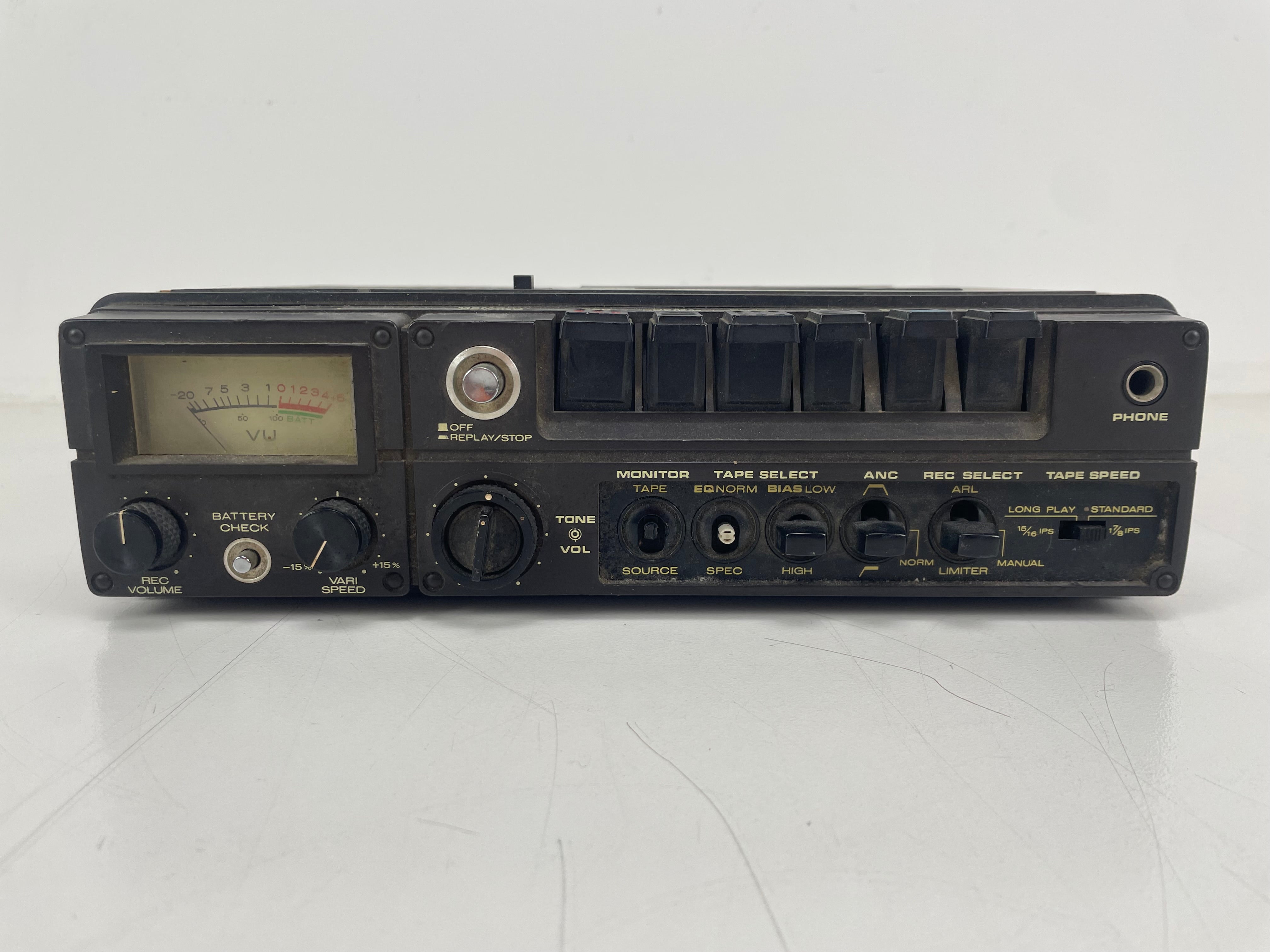 Superscope - C-207LP - Portable Cassette Recorder - For Parts