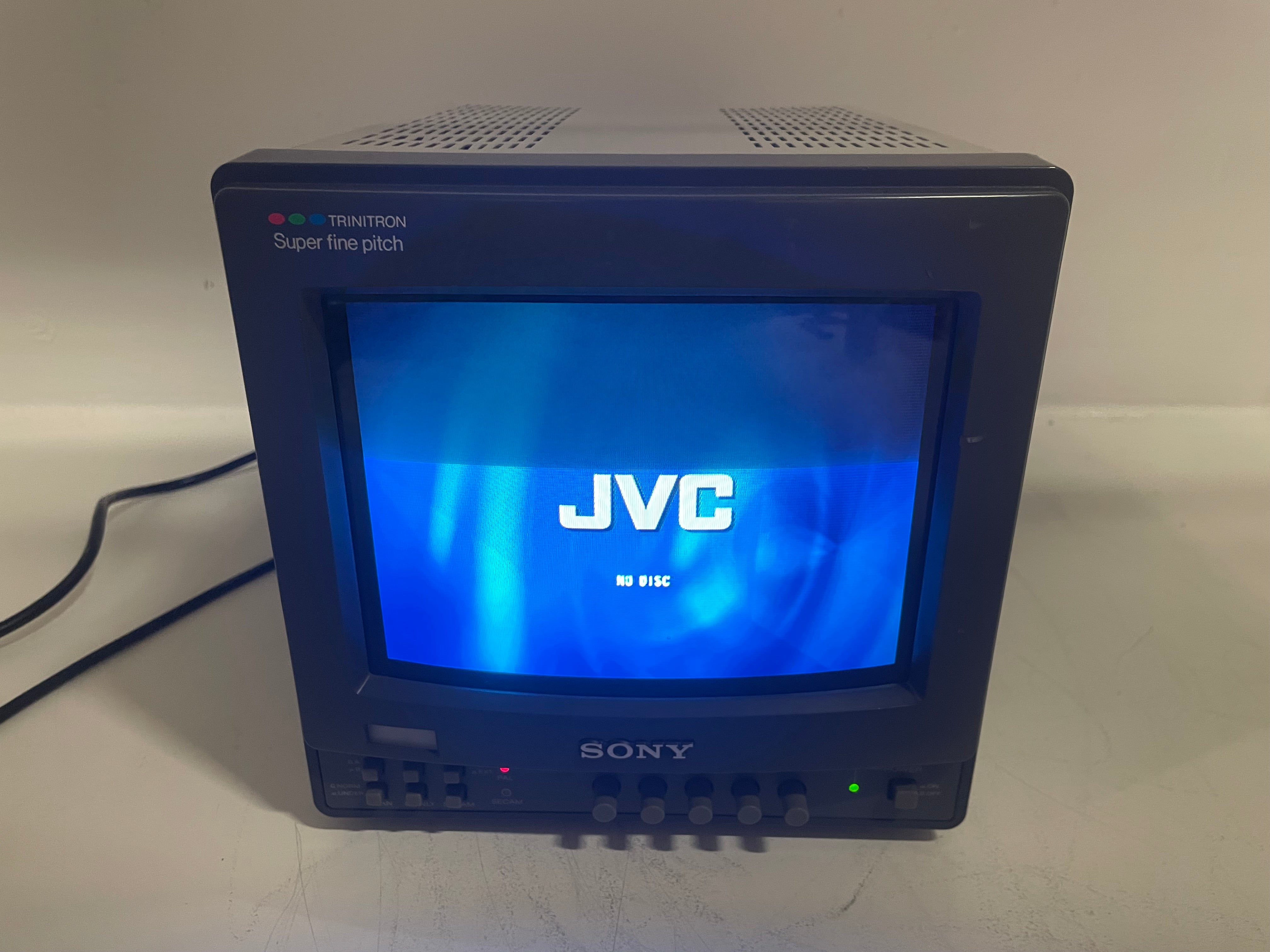 Sony - PVM-9221ME - Trinitron Color Video Monitor