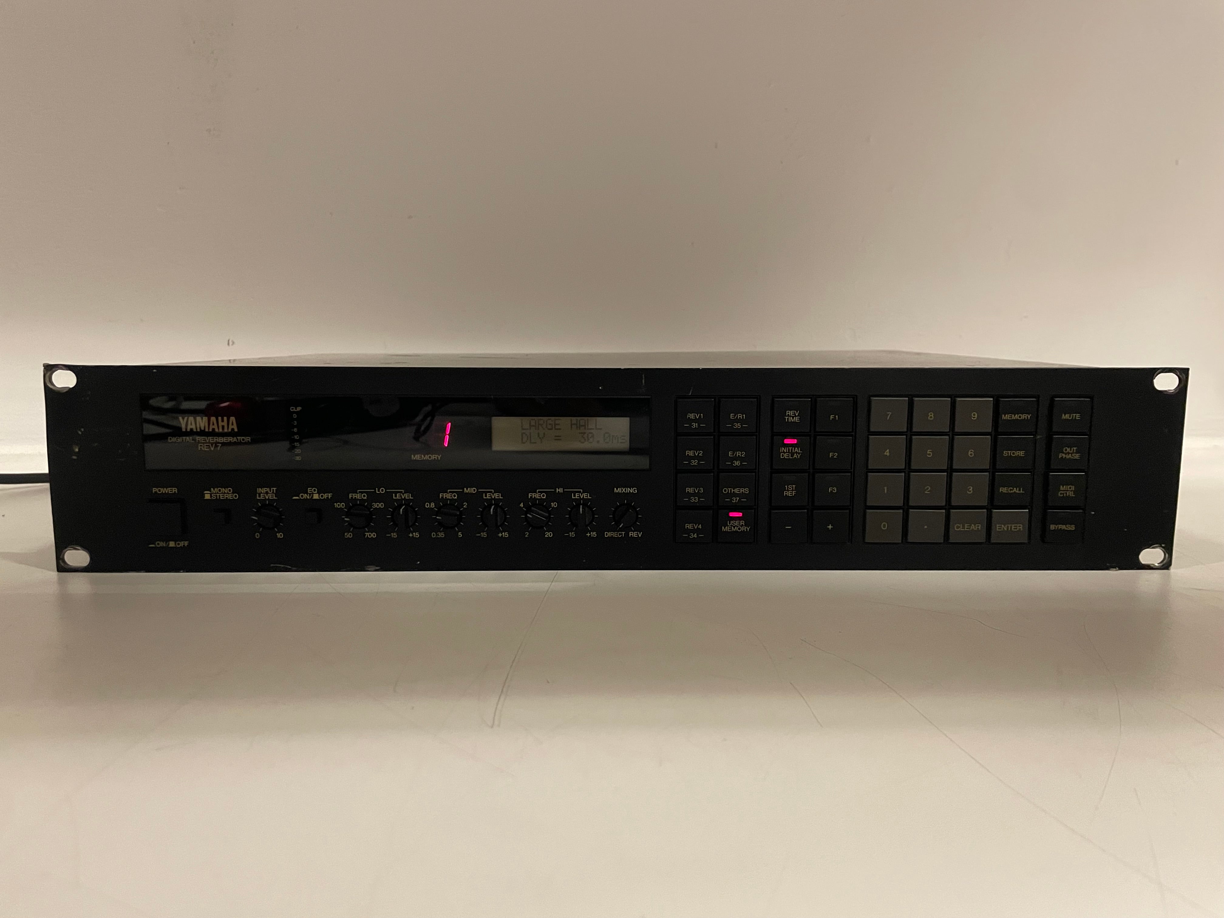 Yamaha - REV7 - V1.0 8505 - Digital Reverberator - Effects Processor