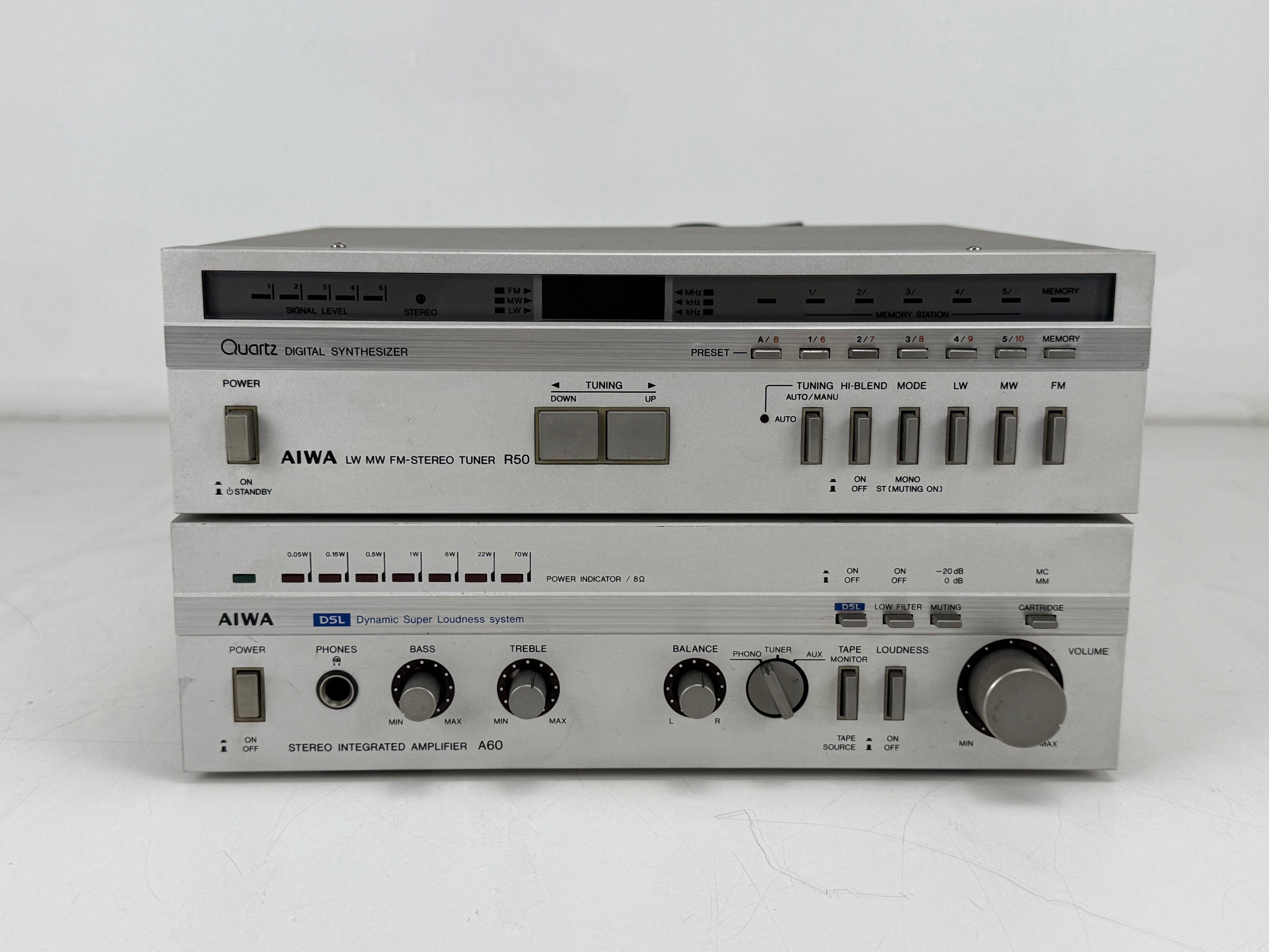 Aiwa R50 FM-stereo tuner / A60 stereo geïntegreerde versterkerset