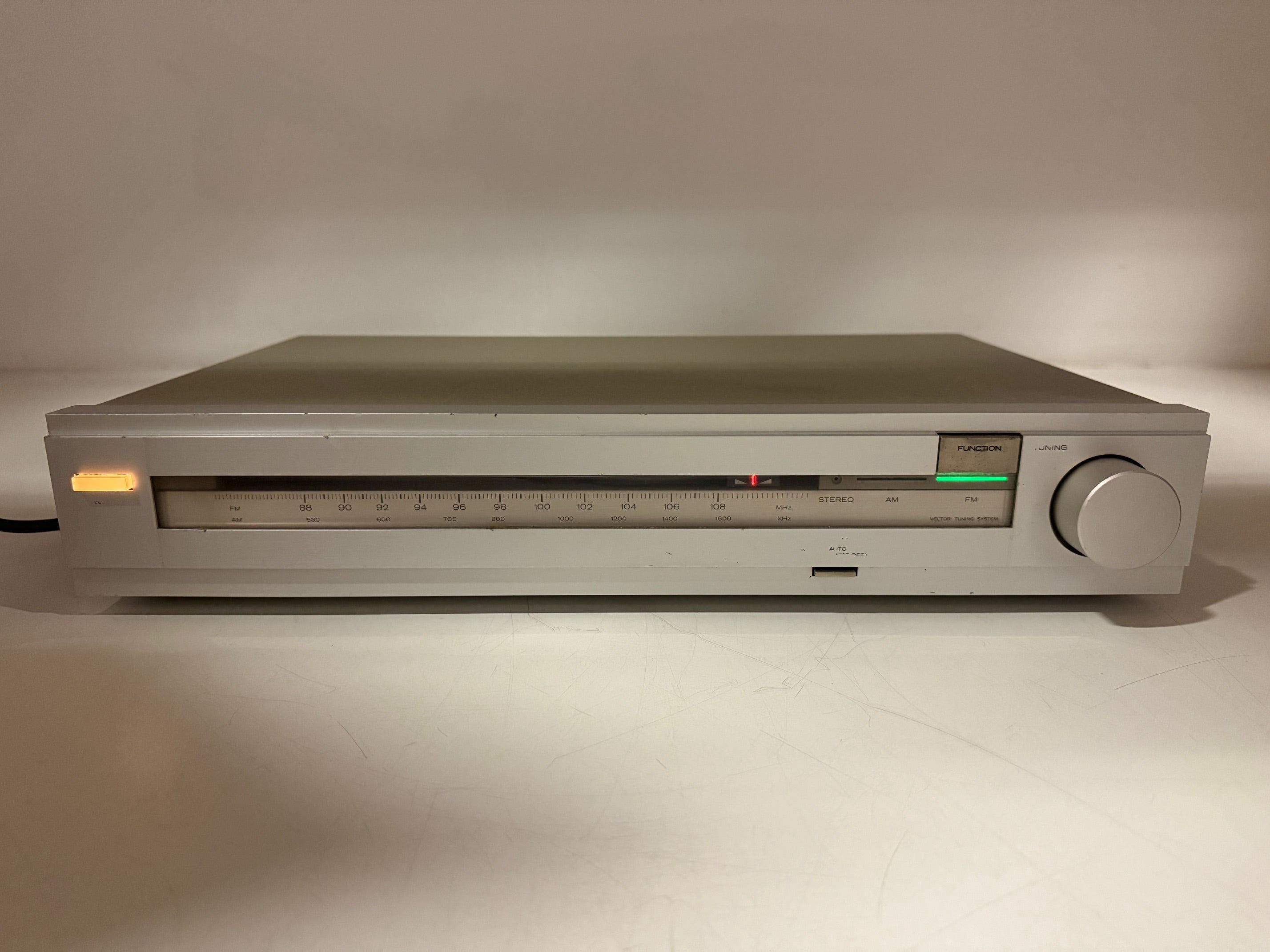 Hitachi FT-3400 stereo tuner - Nieuwe schaalverlichting