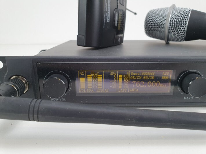 LD Systems SET with win42 R2 ÙHF receiver, win42 BP beltpack, win42 MD Mic - 734-766 MHz