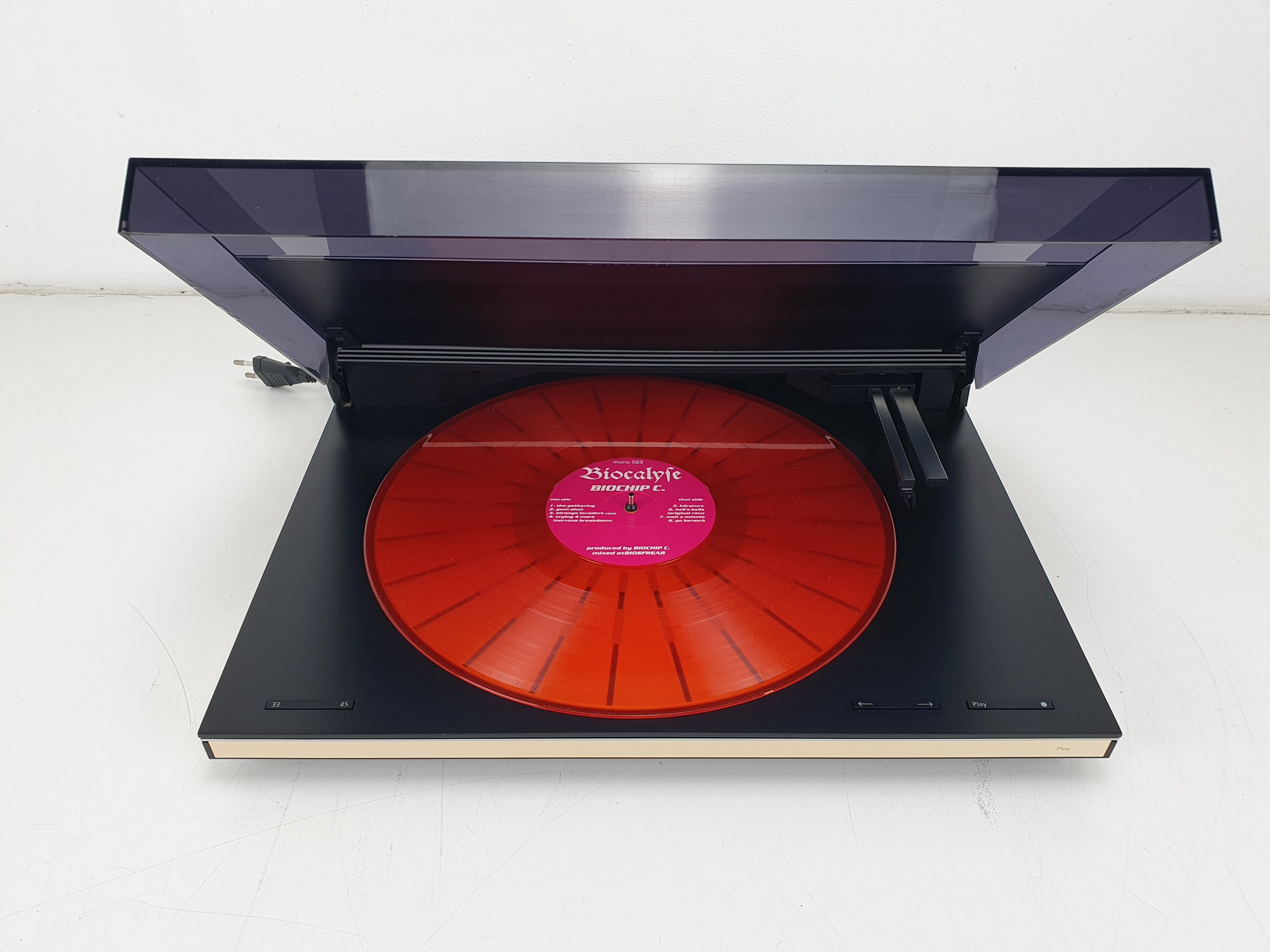 Bang & Olufsen Beogram 9000 Tangial draaitafel - Inclusief SMMC4 element en afstandsbediening