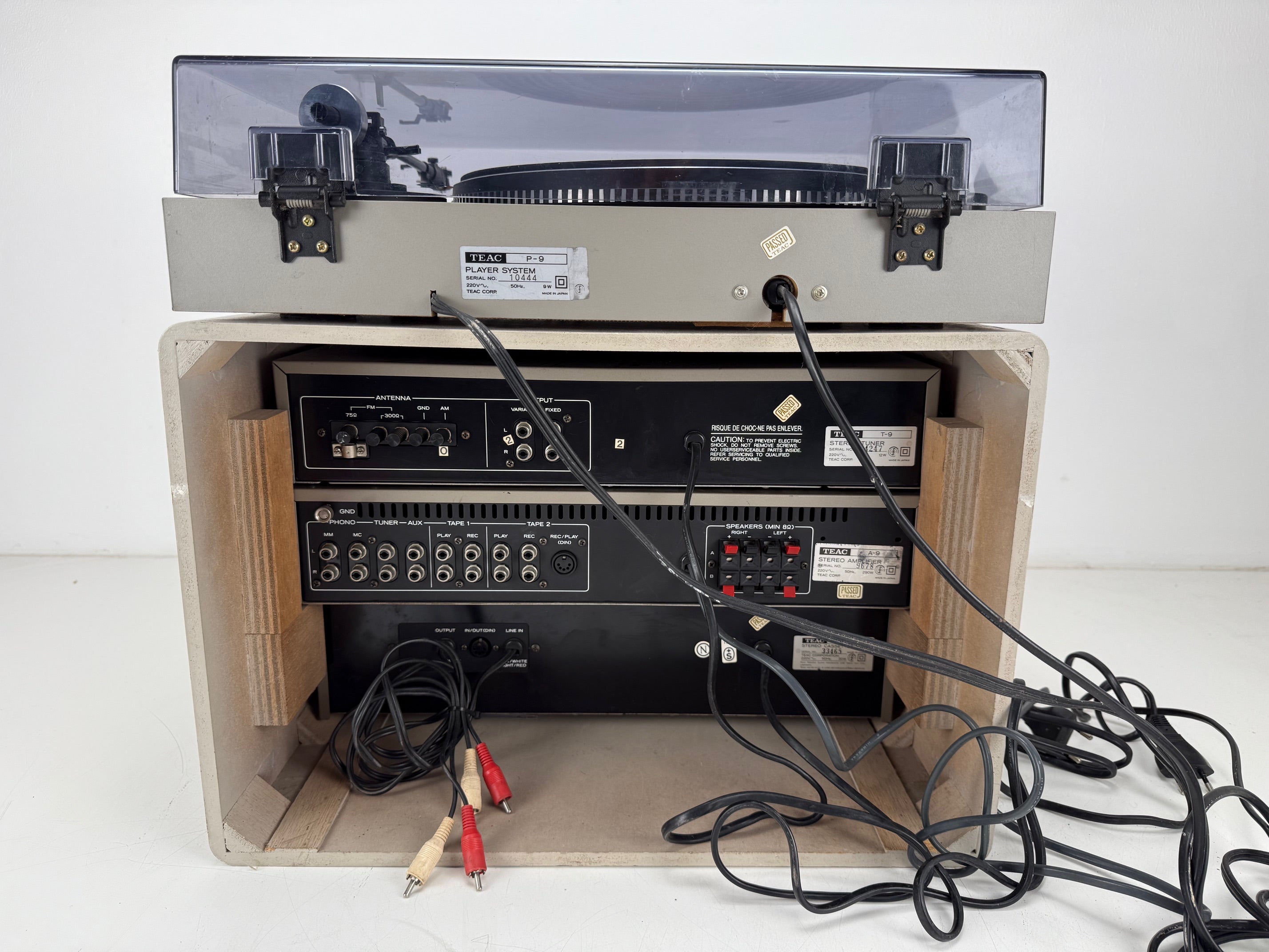 TEAC P9 Turntable / T-9 Stereo Tuner / A-9 Stereo Amplifier / V-9 Stereo Cassette Deck