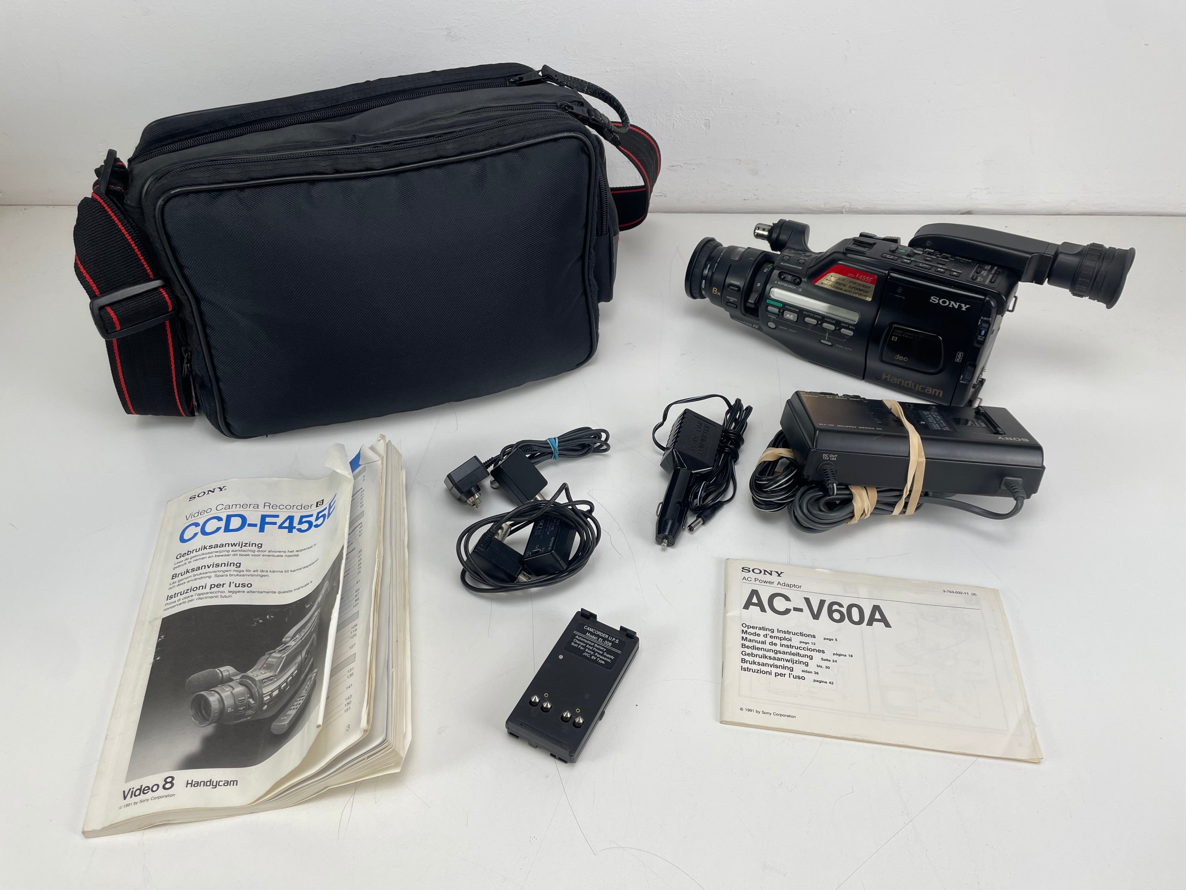 Sony CCD-F455E Video8 Camcorder – Vintage Handycam – With Manual/Chargers/Bag