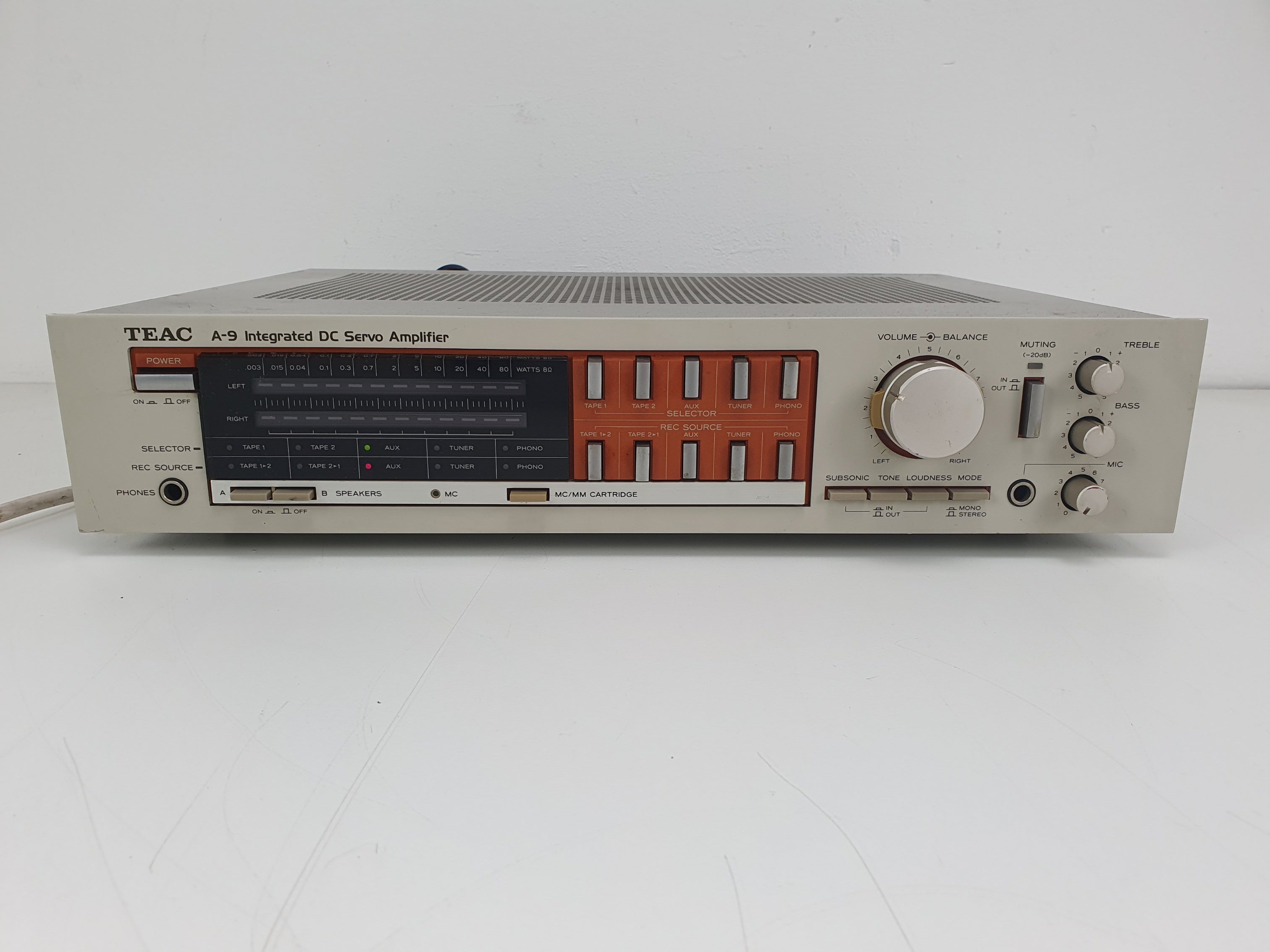 TEAC A-9 Stereo geïntegreerde versterker - Retro look - Zeldzaam - Onderhoud uitgevoerd/condensatoren vervangen