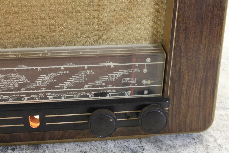 Philips BX410A vintage tube radio 1951-1952 (No.2)