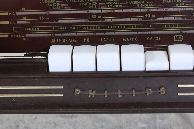 Philips BX453A19 vintage bakelite tube radio 1955-1956