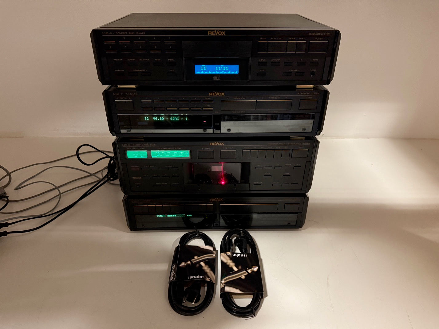 Studer Revox B-260S Tuner / B-215S Cassette deck / B-250S Amplifier / B-226S CD player - Full Set