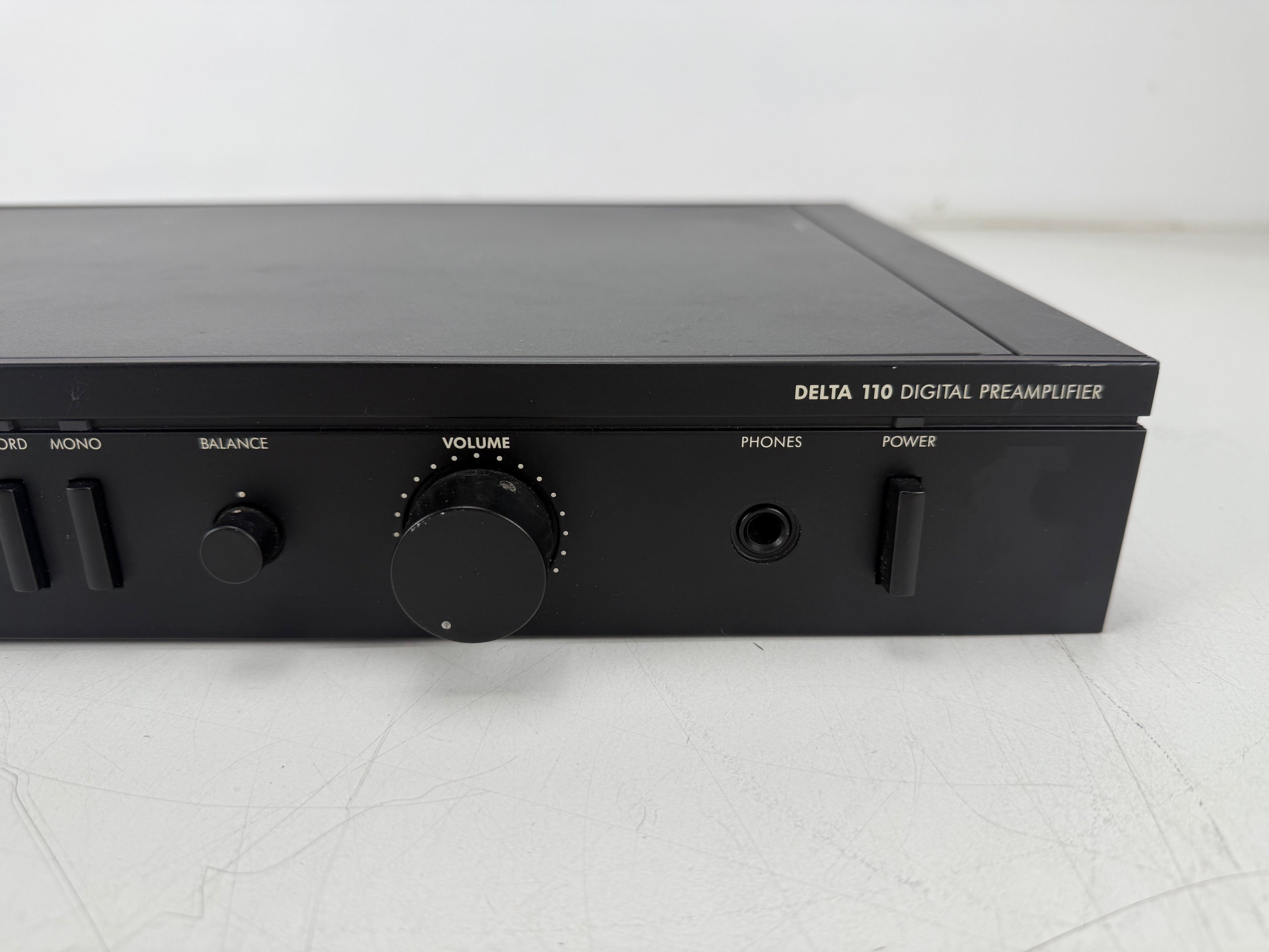 Arcam Delta 110 Digital Pre-Amplifier