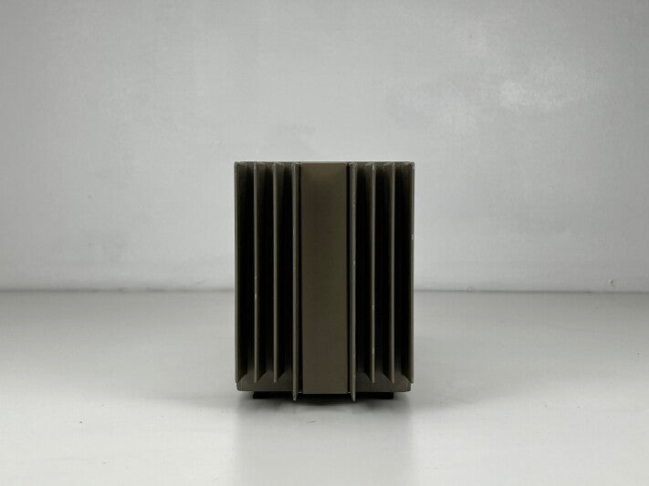 Quad 303 - Solid State eindversterker (nr. 1)