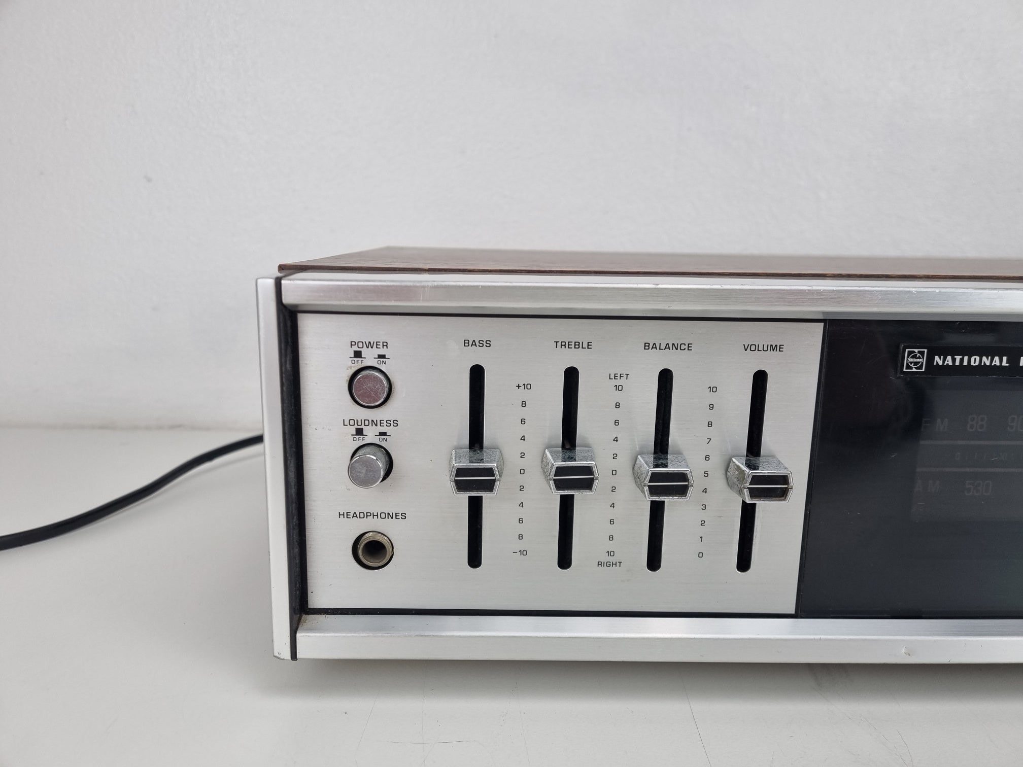 Panasonic RE-7720BS - FM-AM Stereo - Nieuwe verlichting - Potentiometer gereinigd