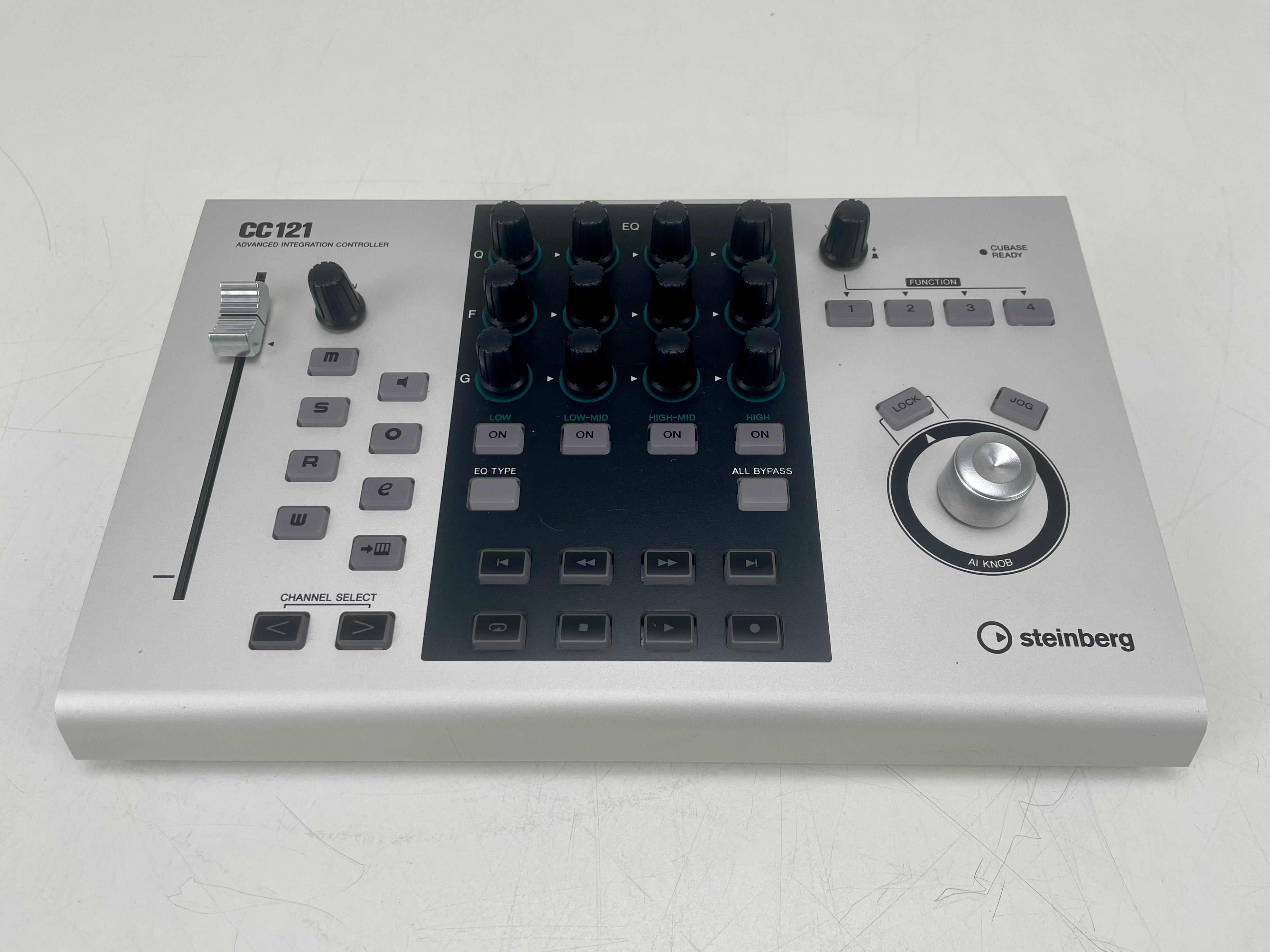Steinberg CC121 USB DAW Controller – Mint Condition