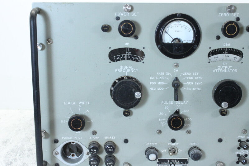 Signal Corps TS-419A/U Signal Generator (No.5)