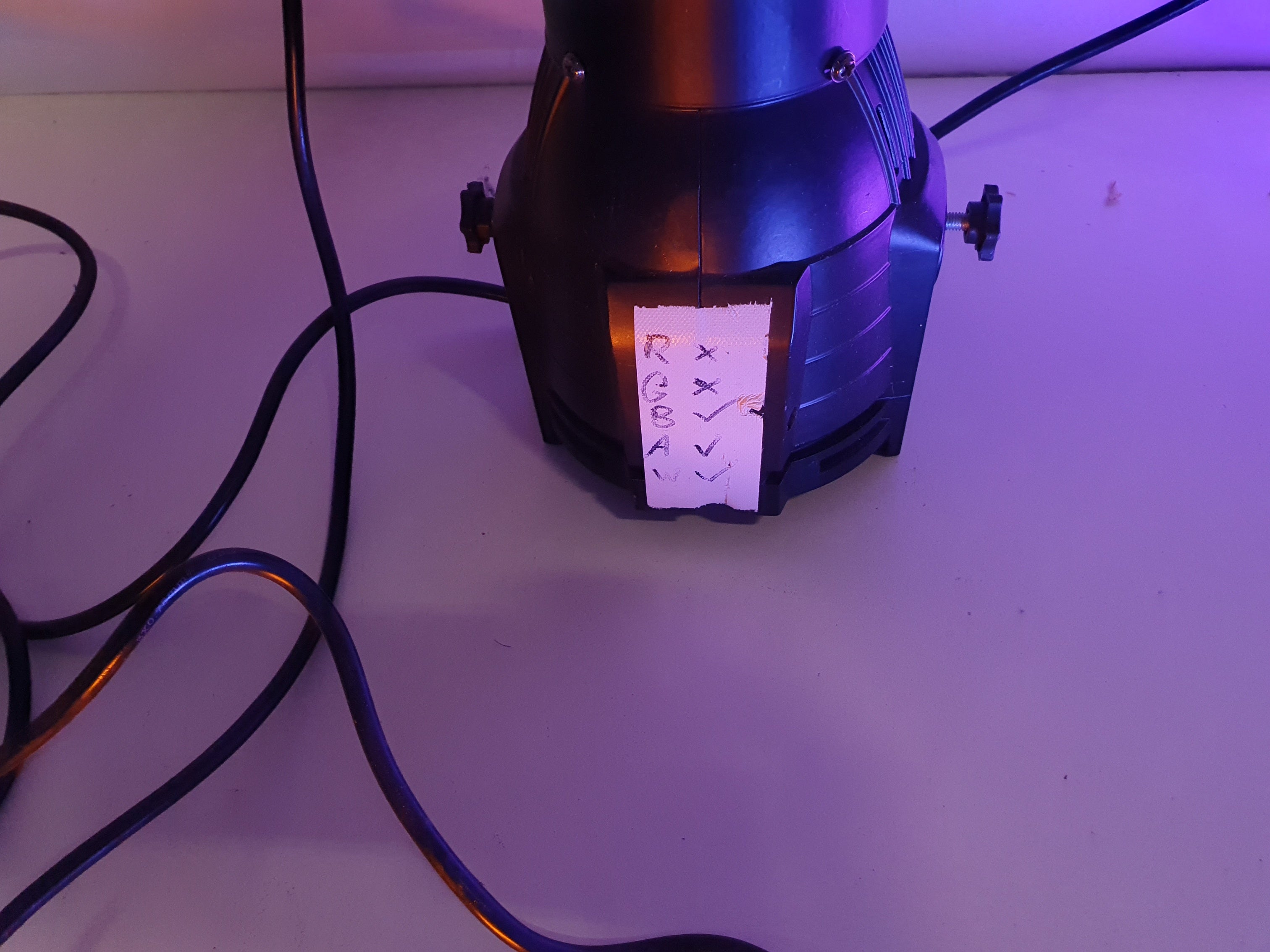 Onbekend kavel met 4 led podiumlampen