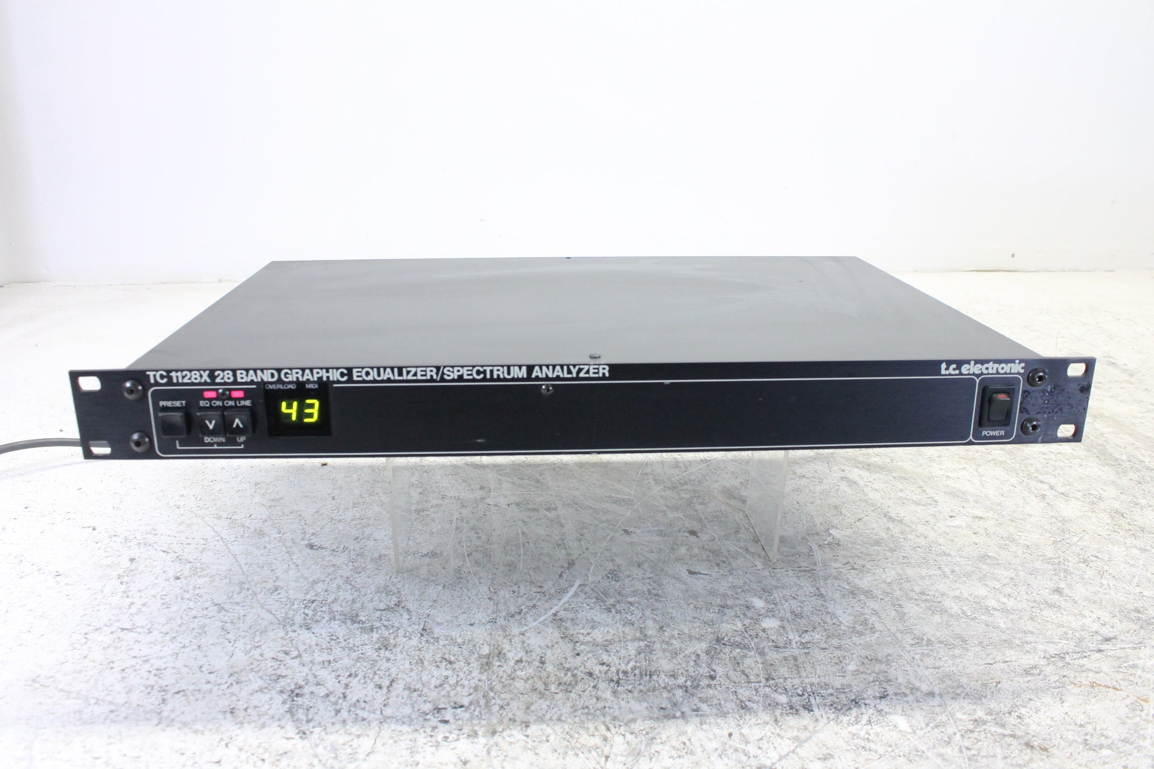 TC Electronic TC 1128X 28 band graphic equalizer/spectrum analyzer (No.5)