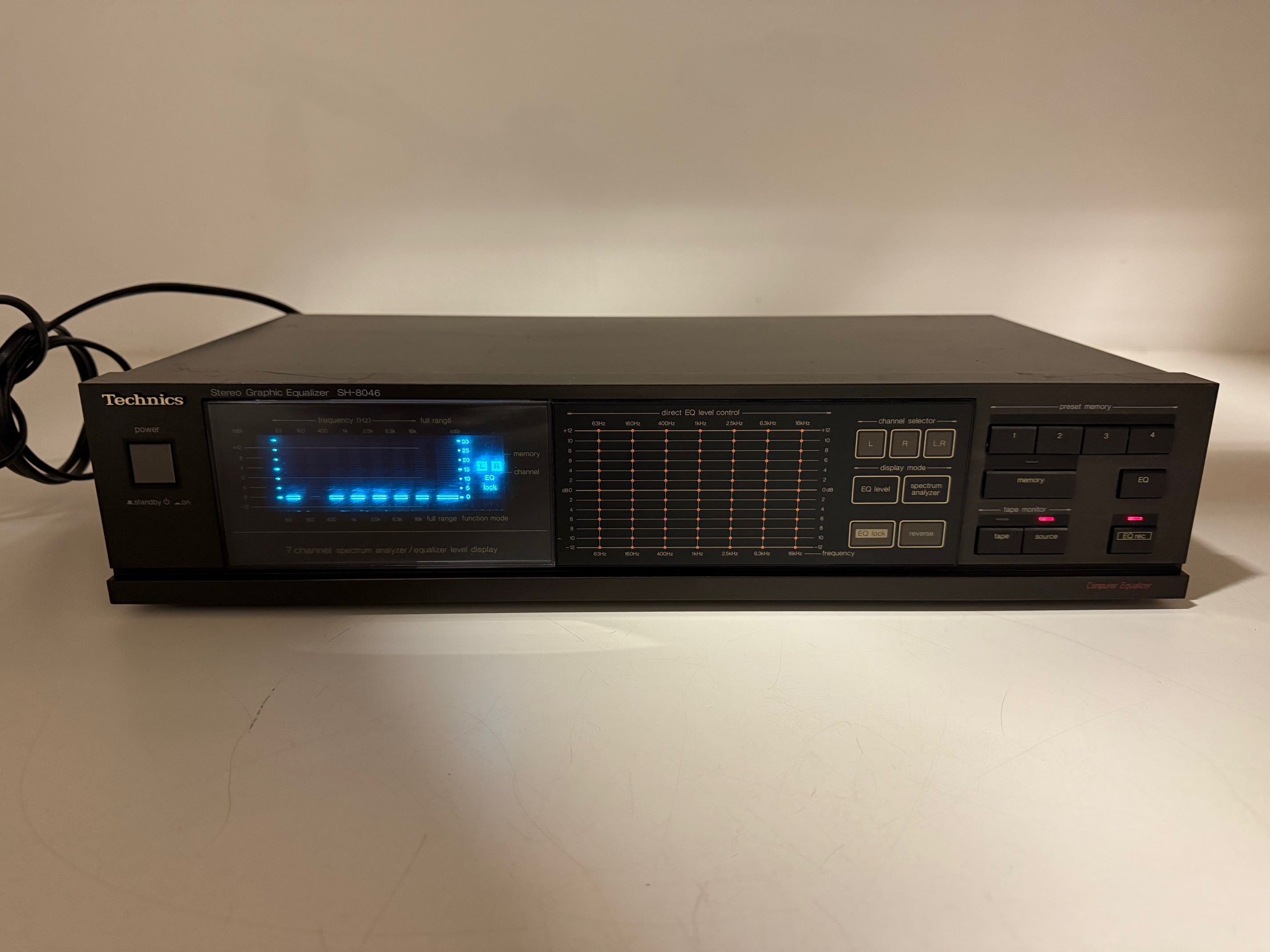 Technics SH-8046 stereo grafische equalizer - Verkocht zoals hij is