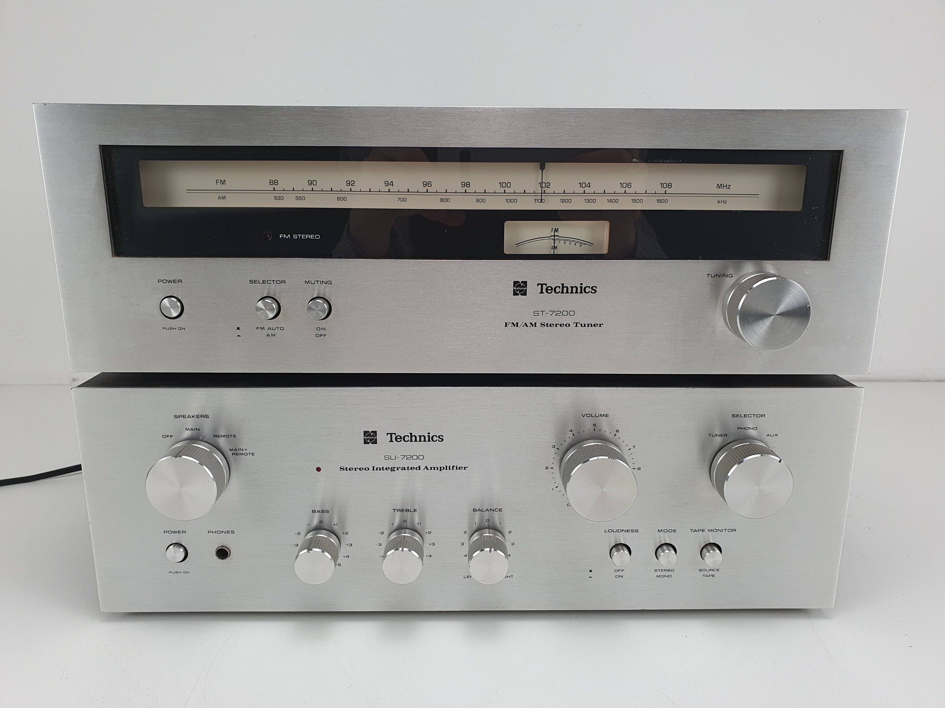 Technics ST-7200 tuner - SU-7200 geïntegreerde versterker - Mooie set