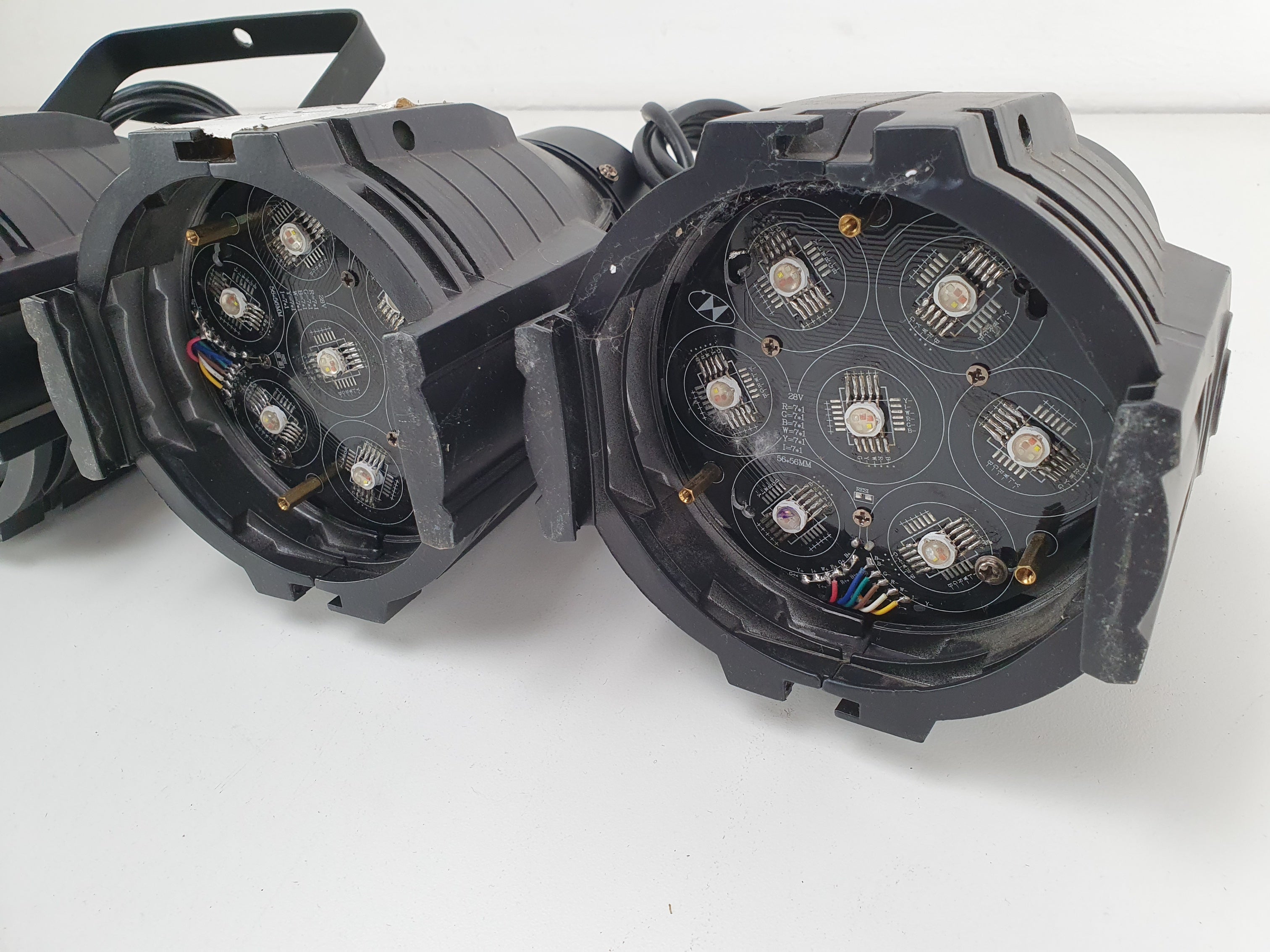 Onbekend kavel met 4 led podiumlampen